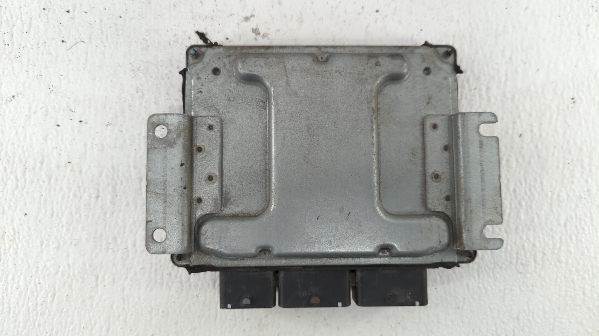 2015 Nissan Altima PCM Engine Computer ECU ECM PCU OEM P/N:BEM404-300 A1 NEC001-666 Fits 2013 2014 OEM Used Auto Parts - Oemusedautoparts1.com