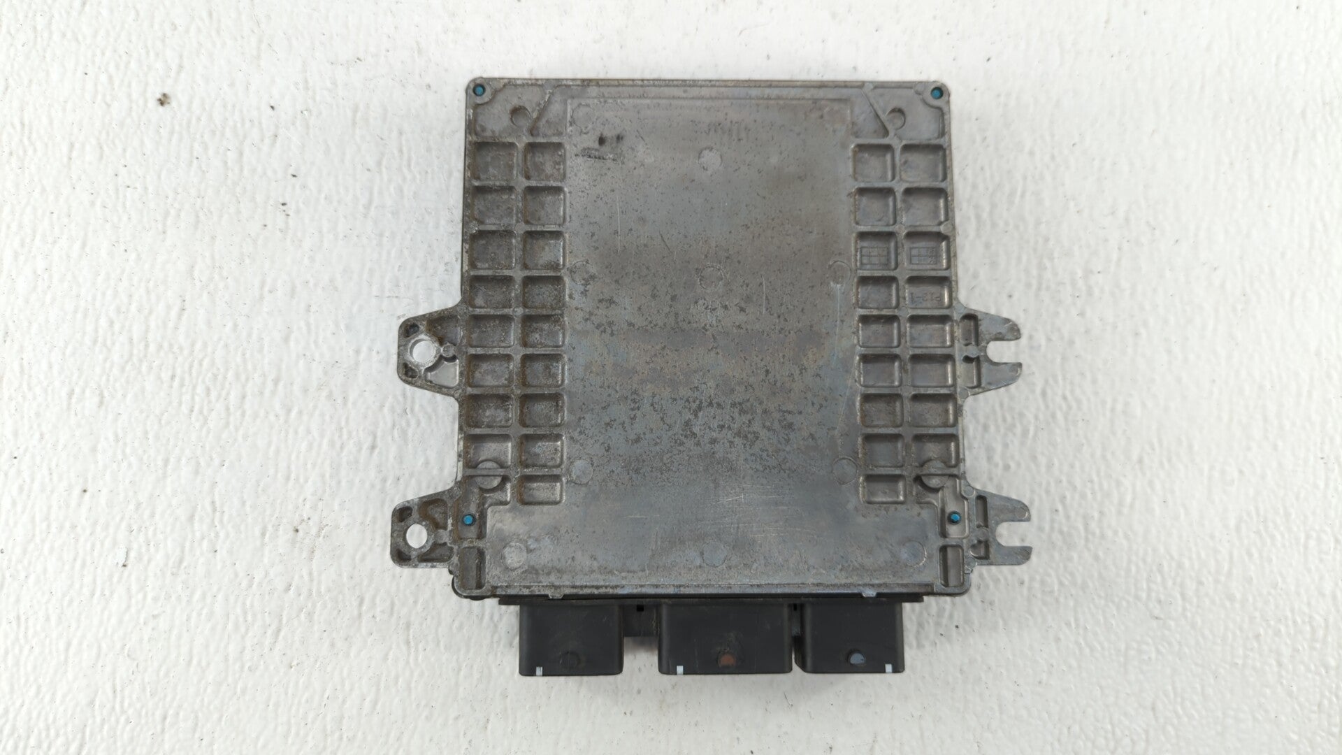 2013-2015 Nissan Rogue PCM Engine Computer ECU ECM PCU OEM P/N:BEM353-300 A2 NEC001-657 Fits 2013 2014 2015 OEM Used Auto Parts - Oemusedautoparts1.com