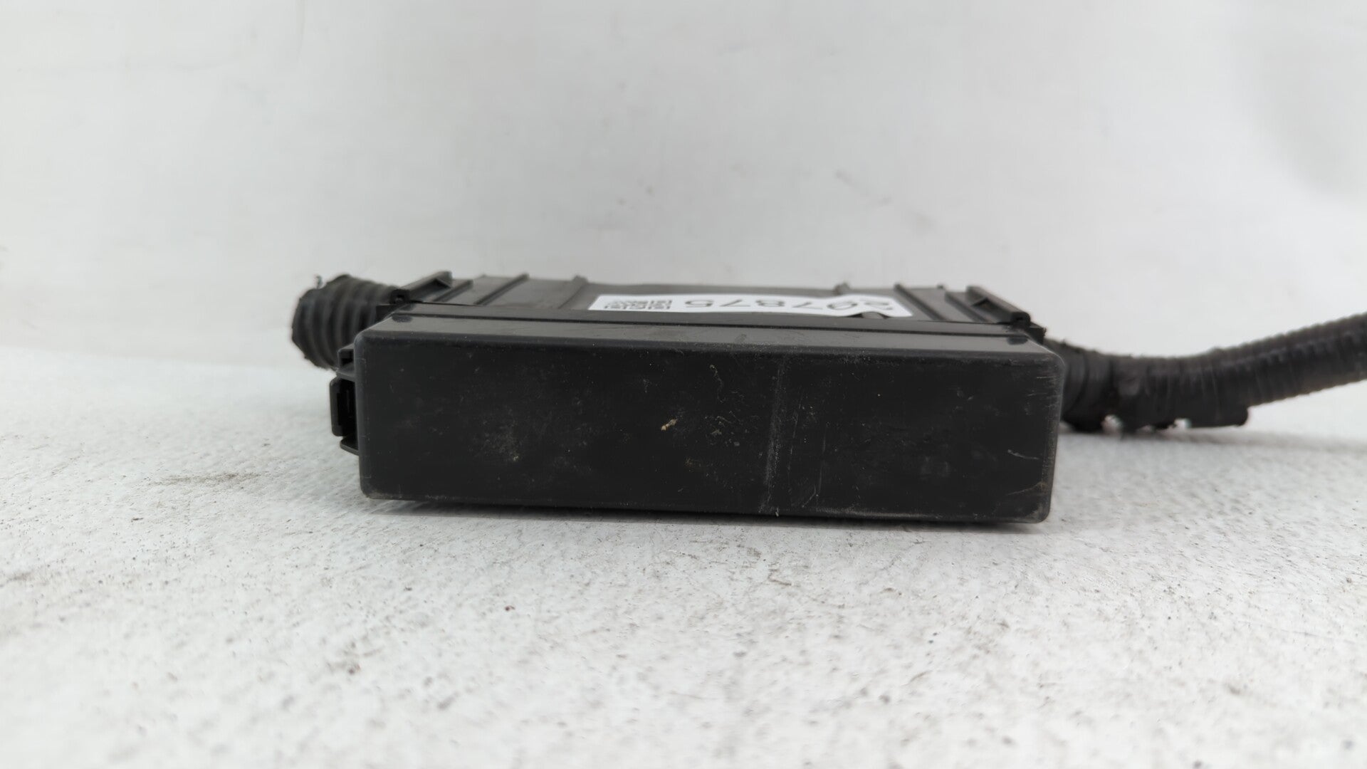 2013-2019 Nissan Sentra Fusebox Fuse Box Panel Relay Module P/N:284B7 3RA3E 284B7 3RA1A Fits 2013 2014 2015 2016 2017 2018 2019 OEM Used Auto Parts - Oemusedautoparts1.com