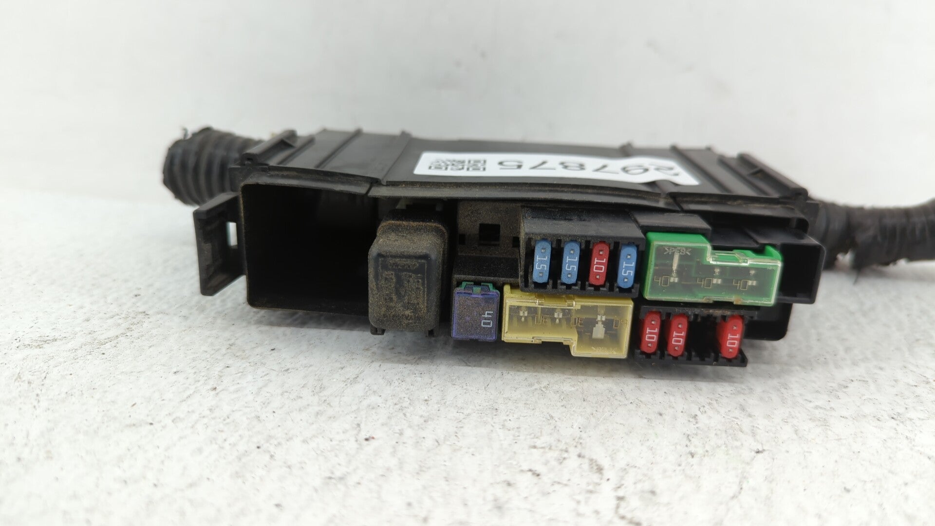 2013-2019 Nissan Sentra Fusebox Fuse Box Panel Relay Module P/N:284B7 3RA3E 284B7 3RA1A Fits 2013 2014 2015 2016 2017 2018 2019 OEM Used Auto Parts - Oemusedautoparts1.com