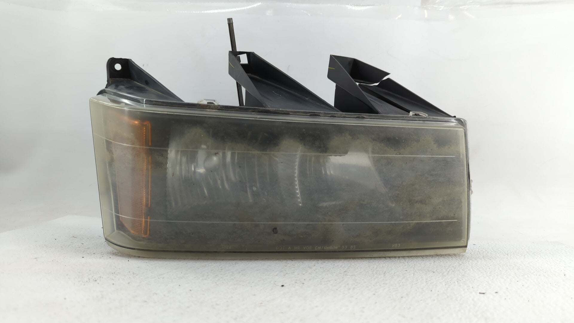 2004 Chevrolet Colorado Passenger Right Oem Head Light Headlight Lamp - Oemusedautoparts1.com