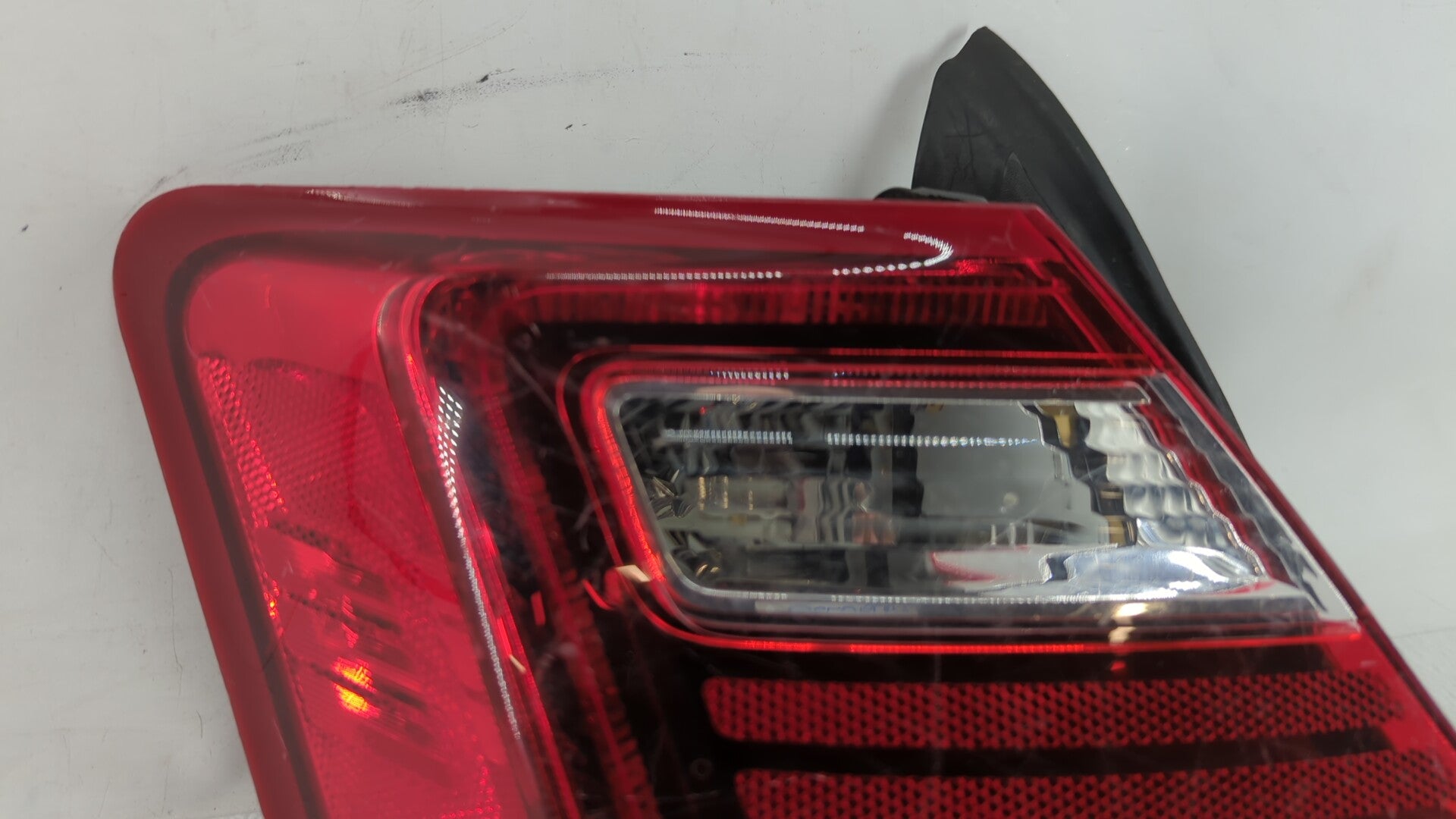 2008 Ford Escape Tail Light Assembly Driver Left OEM P/N:8L84-13B505-A 330-1938L-UF Fits 2009 2010 2011 2012 OEM Used Auto Parts - Oemusedautoparts1.com