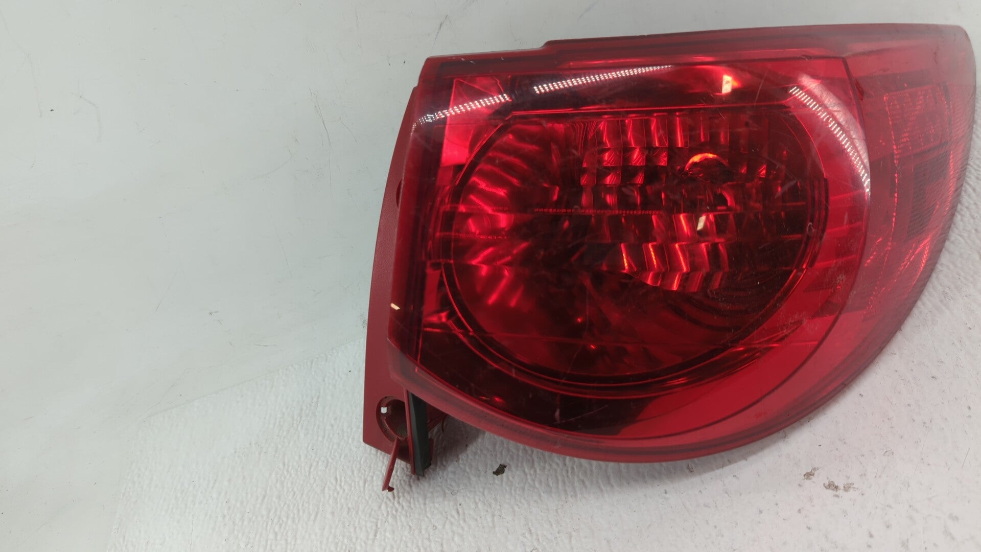 2009-2012 Chevrolet Traverse Tail Light Assembly Passenger Right OEM Fits 2009 2010 2011 2012 OEM Used Auto Parts - Oemusedautoparts1.com