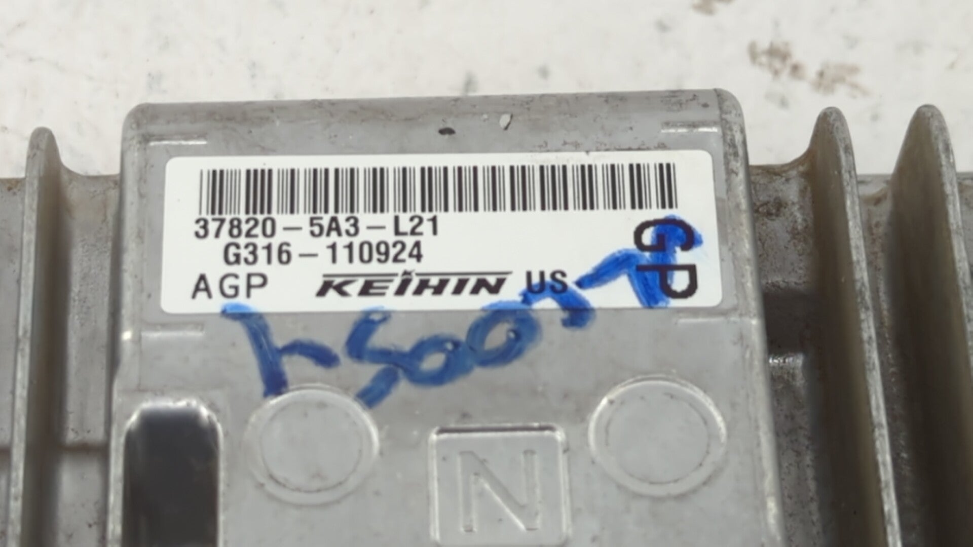 2014 Honda Accord PCM Engine Computer ECU ECM PCU OEM P/N:37820-5A3-L21 37820-5A3-L22 Fits OEM Used Auto Parts - Oemusedautoparts1.com