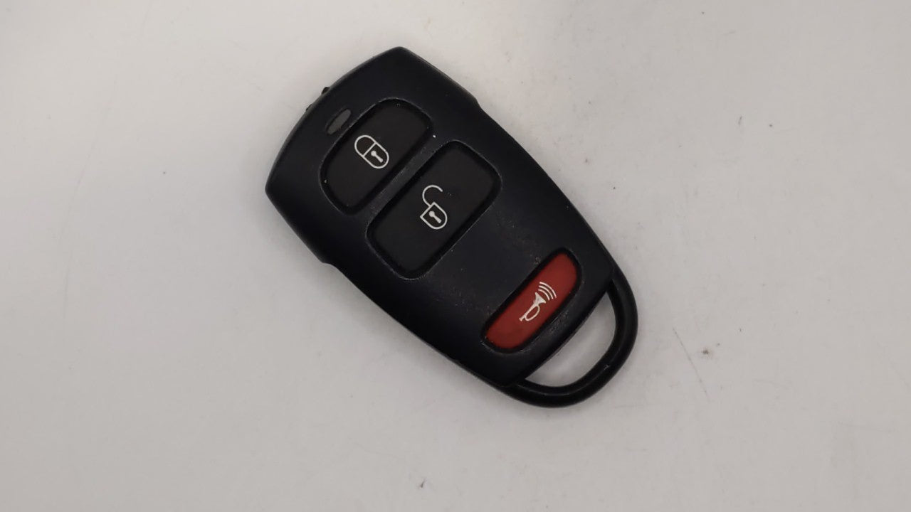 Kia Sedona Keyless Entry Remote Fob SV3-VQTXNA13 95430-4D032 | 954304D032 - Oemusedautoparts1.com