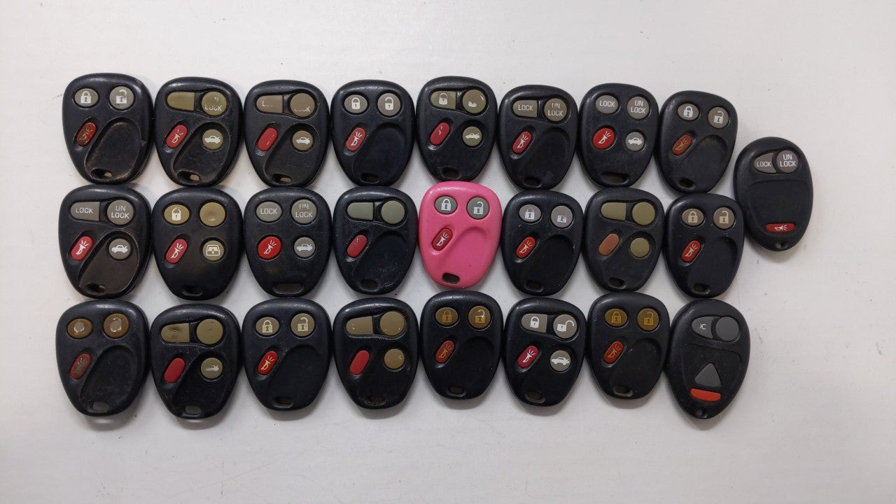 Lot of 1 Chevrolet Keyless Entry Remote Fob MIXED FCC IDS MIXED PART - Oemusedautoparts1.com