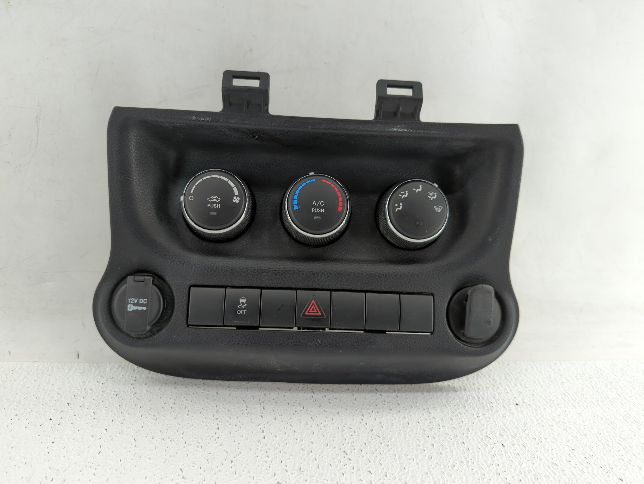 2014-2018 Jeep Wrangler Climate Control Module Temperature AC/Heater  Replacement P/N:P68197432AB P04602566AJ Fits 2014 2015 2016 2017 2018 OEM  Used Auto Parts 