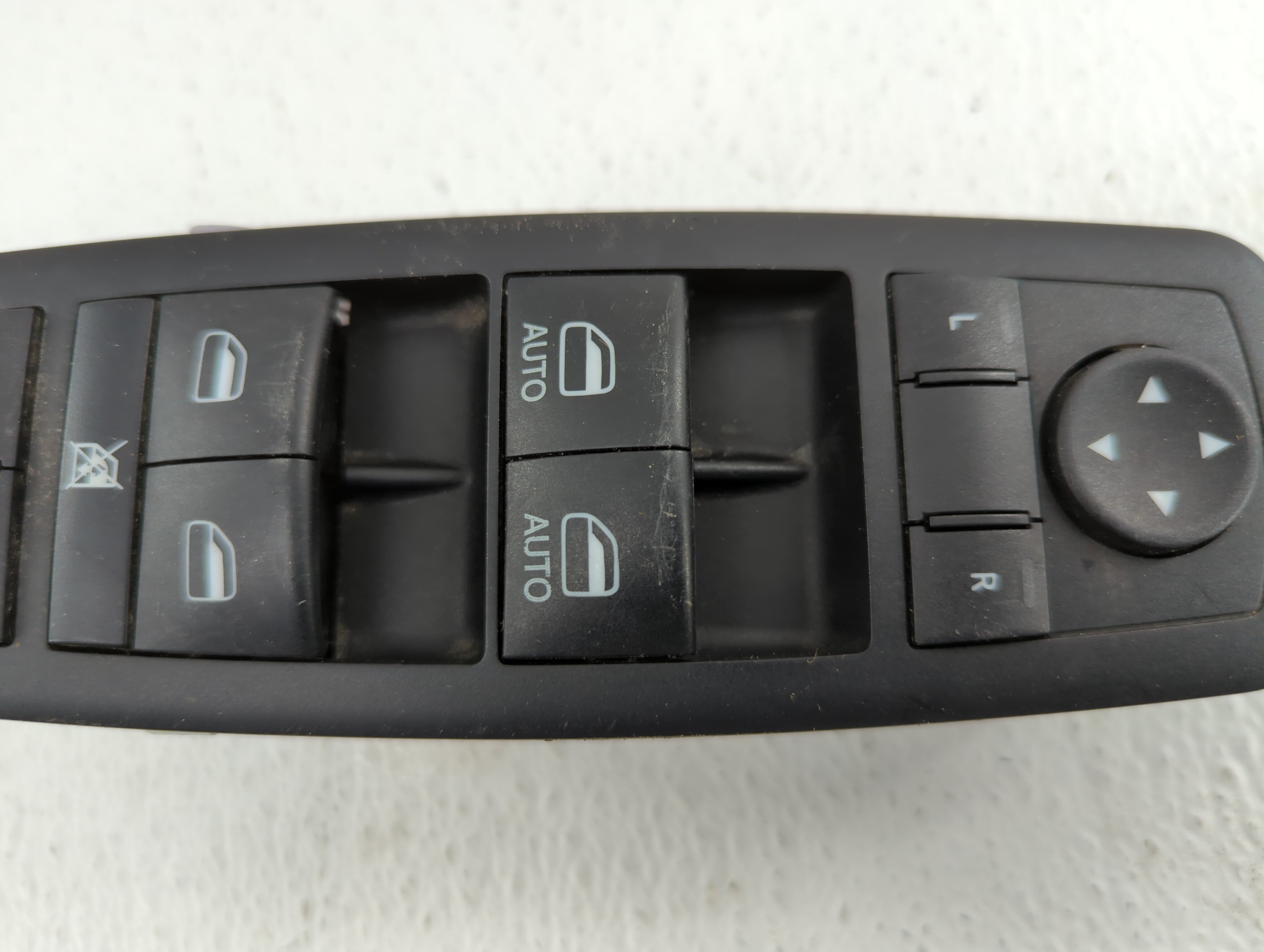 2011-2017 Dodge Journey Master Power Window Switch Replacement Driver Side Left P/N:68139805AD 68139805AB Fits OEM Used Auto Parts - Oemusedautoparts1.com