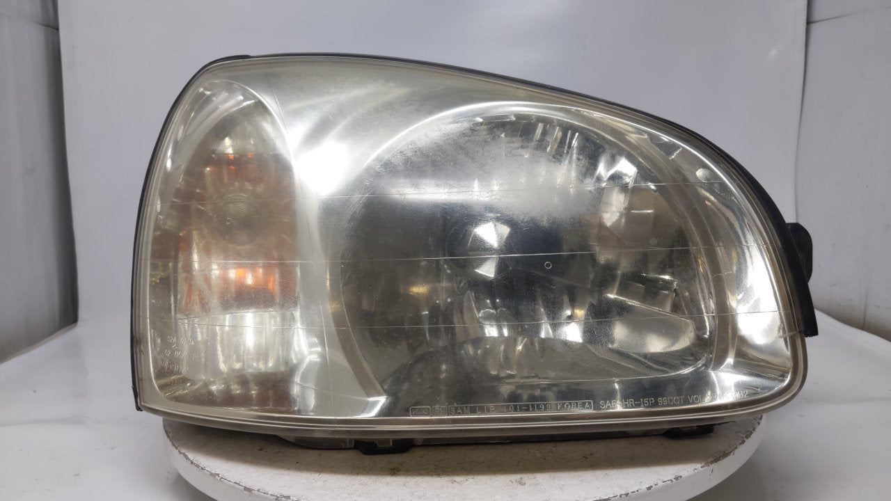 2003 Hyundai Santa Fe Passenger Right Oem Head Light Lamp  R8s40b16 - Oemusedautoparts1.com