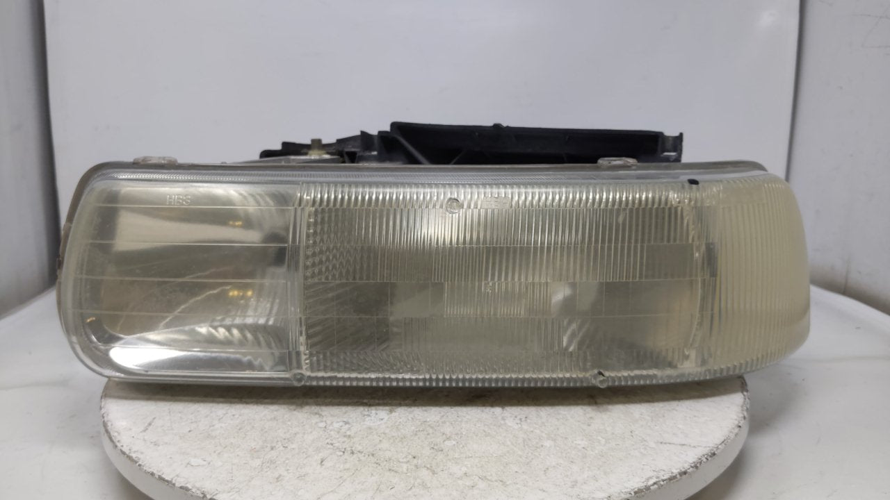 2004 Chevrolet Suburban 1500 Driver Left Oem Head Light Lamp  R8s41b01 - Oemusedautoparts1.com