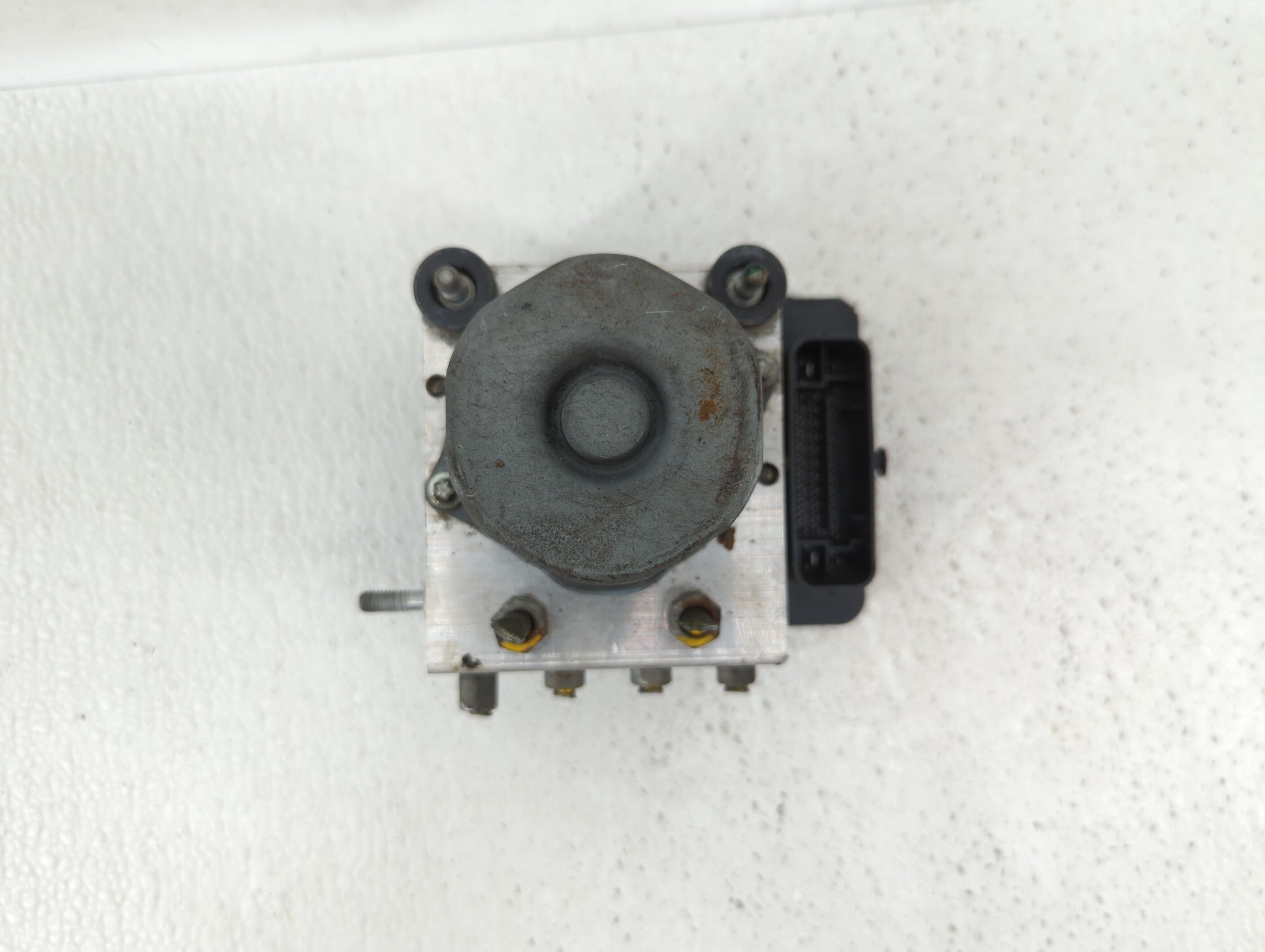 2013 Dodge Caravan ABS Pump Control Module Replacement P/N:P68183803AA P68183803AC Fits OEM Used Auto Parts - Oemusedautoparts1.com 