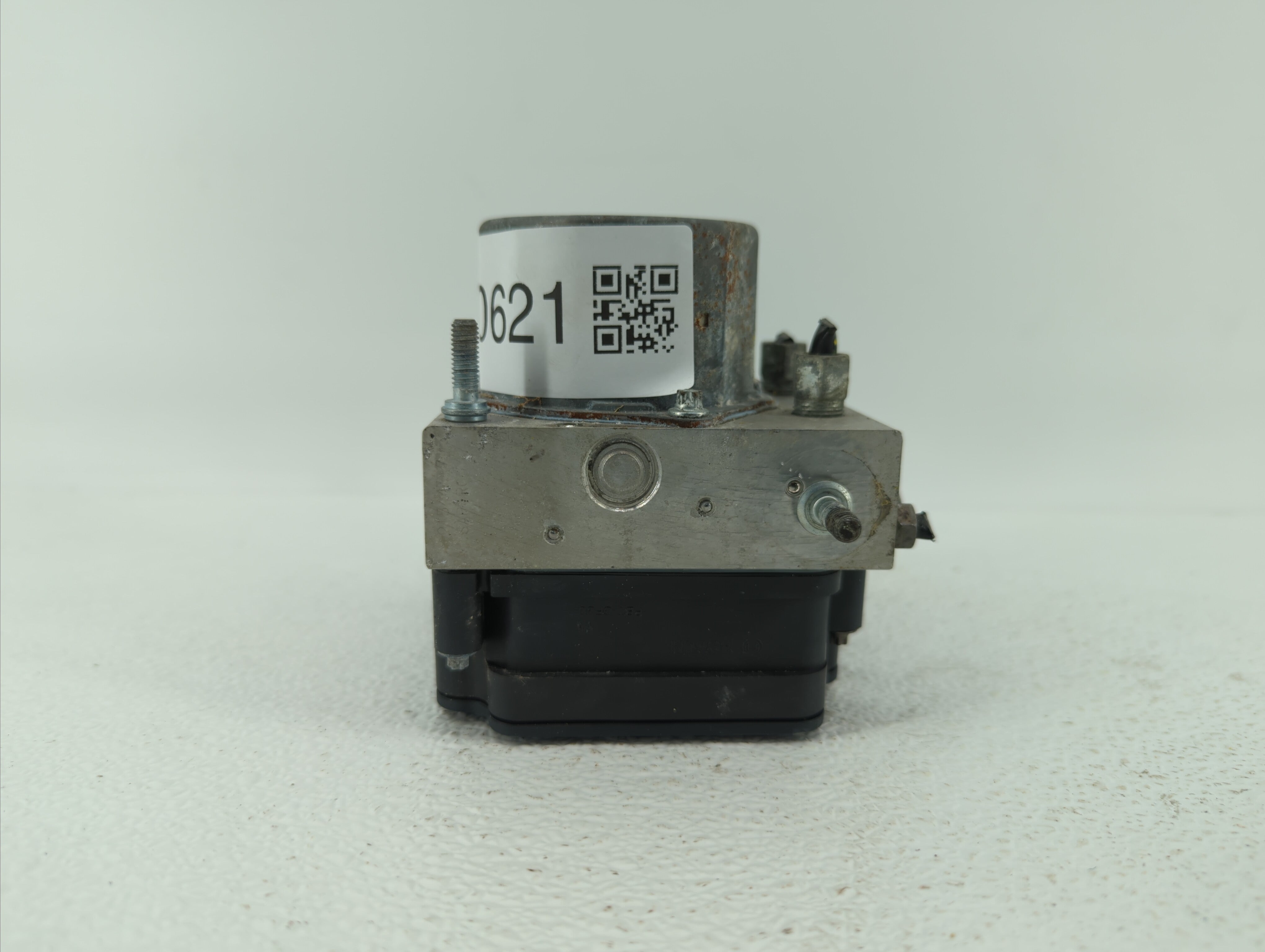 2014-2015 Nissan Rogue ABS Pump Control Module Replacement P/N:2265106527 47660 4BA0A Fits 2014 2015 OEM Used Auto Parts - Oemusedautoparts1.com 