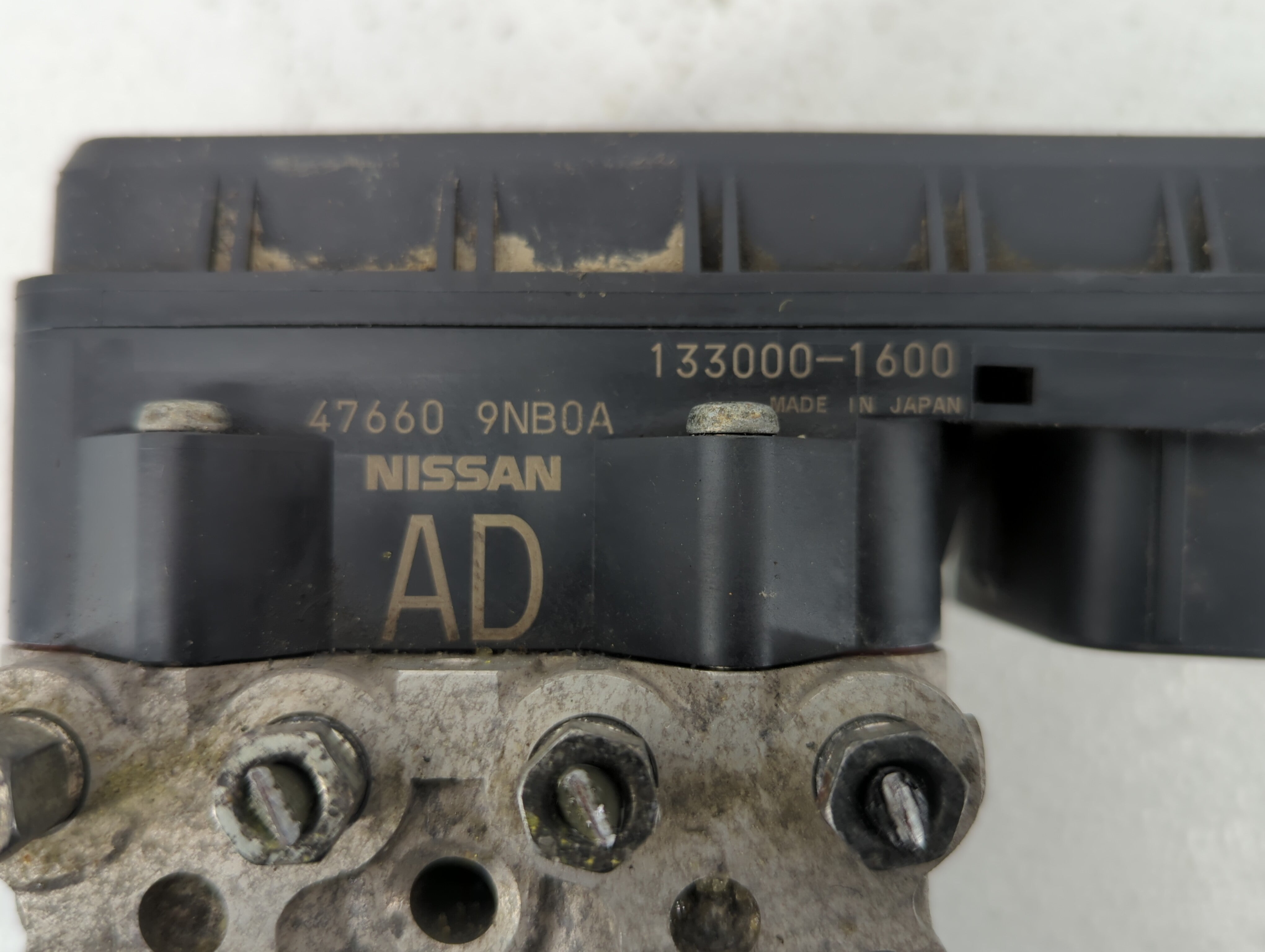 2015 Infiniti Qx60 ABS Pump Control Module Replacement P/N:47660 9NB0A Fits OEM Used Auto Parts - Oemusedautoparts1.com 