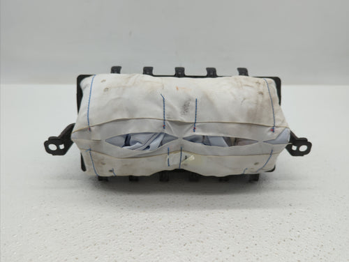 2019 Honda Insight Air Bag Passenger Right Knee OEM P/N:77850-TXM -A810-M1 P0JN00SJW Fits 2012 2013 OEM Used Auto Parts