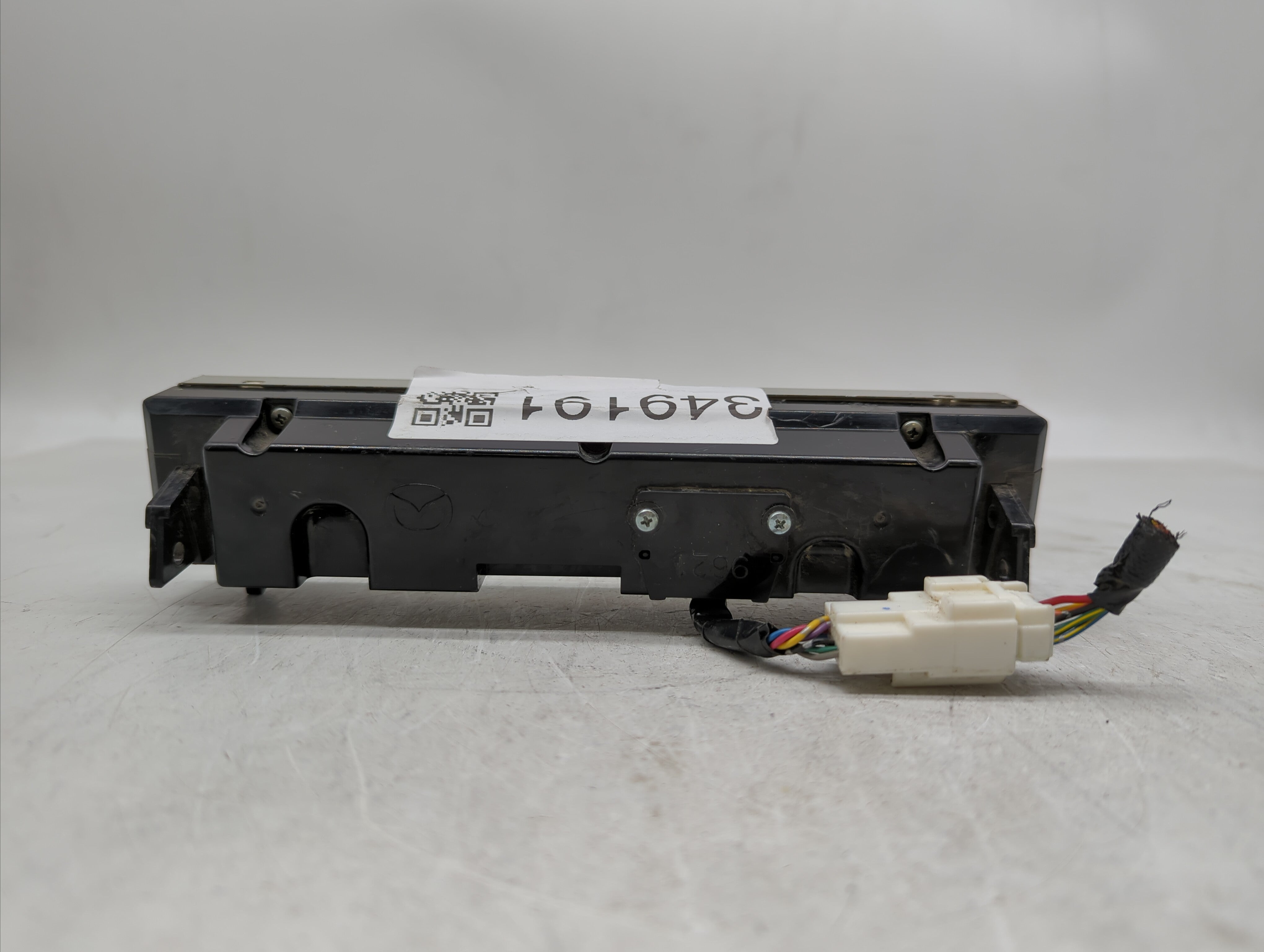 2006-2007 Mazda 3 Radio AM FM Cd Player Receiver Replacement Fits 2006 2007 OEM Used Auto Parts - Oemusedautoparts1.com