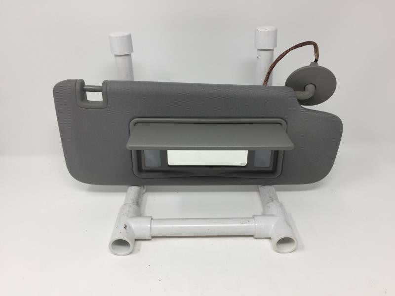 2016-2019 Chevrolet Malibu Sun Visor Shade Replacement Passenger Right Mirror Fits 2016 2017 2018 2019 OEM Used Auto Parts - Oemusedautoparts1.com