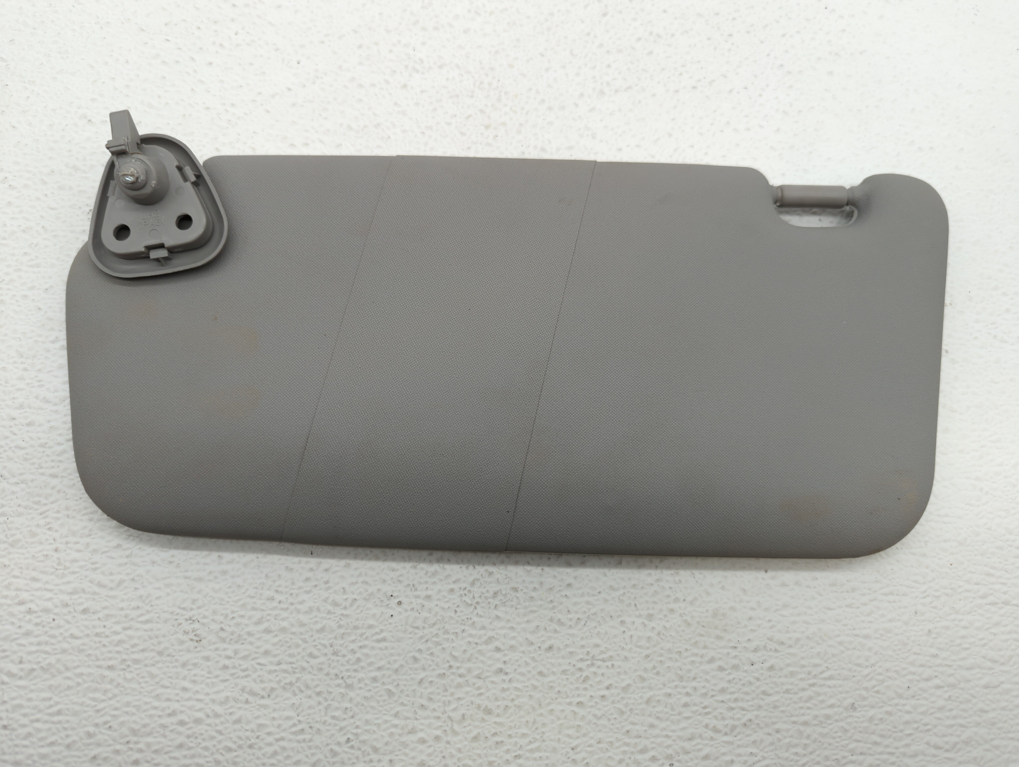 2006-2011 Hyundai Accent Sun Visor Replacement Driver Left Mirror Fits 2006 2007 2008 2009 2010 2011 OEM Used Auto Parts - Oemusedautoparts1.com