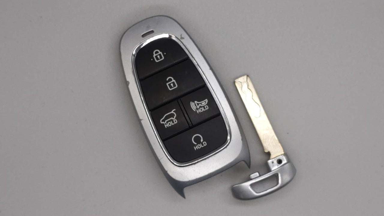 Hyundai Santa Fe Keyless Entry Remote Fob TQ8-FOB-4F27 95440-S1570 5 buttons - Oemusedautoparts1.com