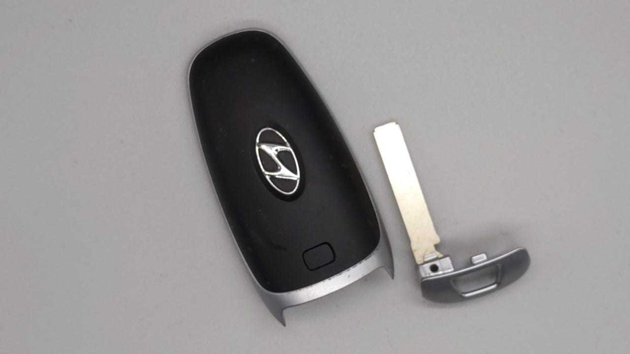 Hyundai Santa Fe Keyless Entry Remote Fob TQ8-FOB-4F27 95440-S1570 5 buttons - Oemusedautoparts1.com