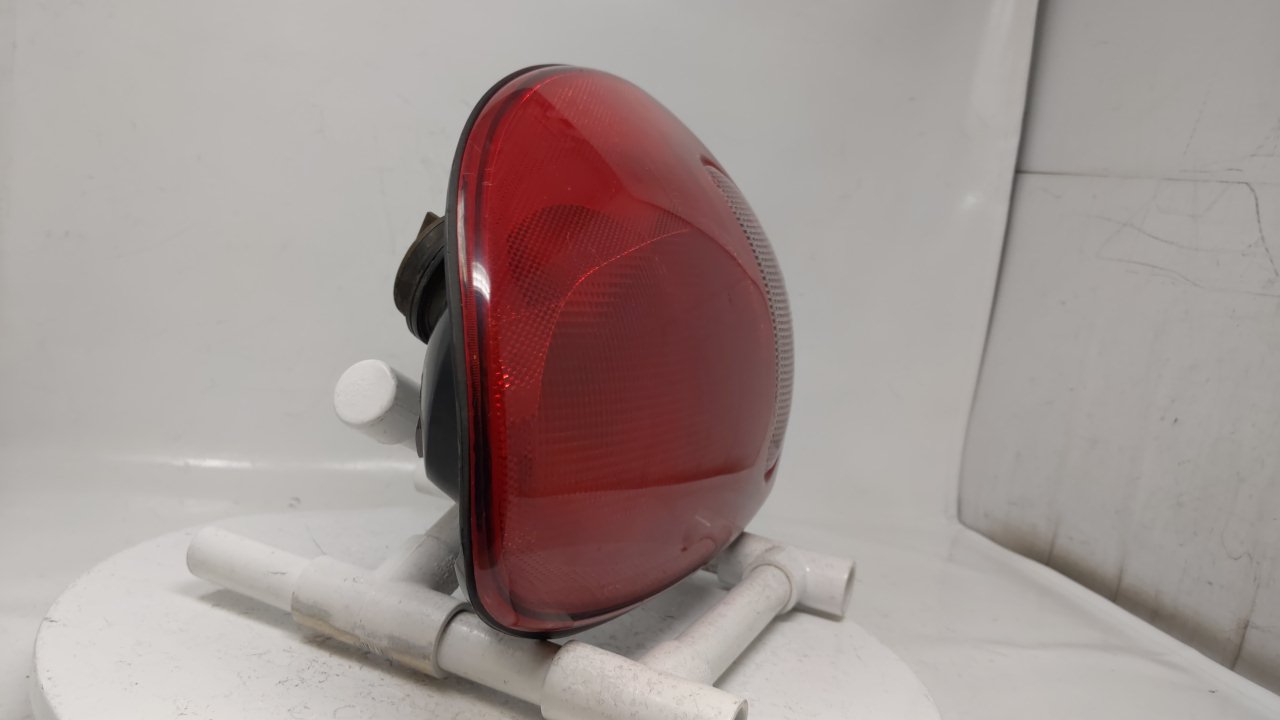 2003 Dodge Durango Tail Light Assembly Passenger Right OEM Fits 2007 OEM Used Auto Parts - Oemusedautoparts1.com