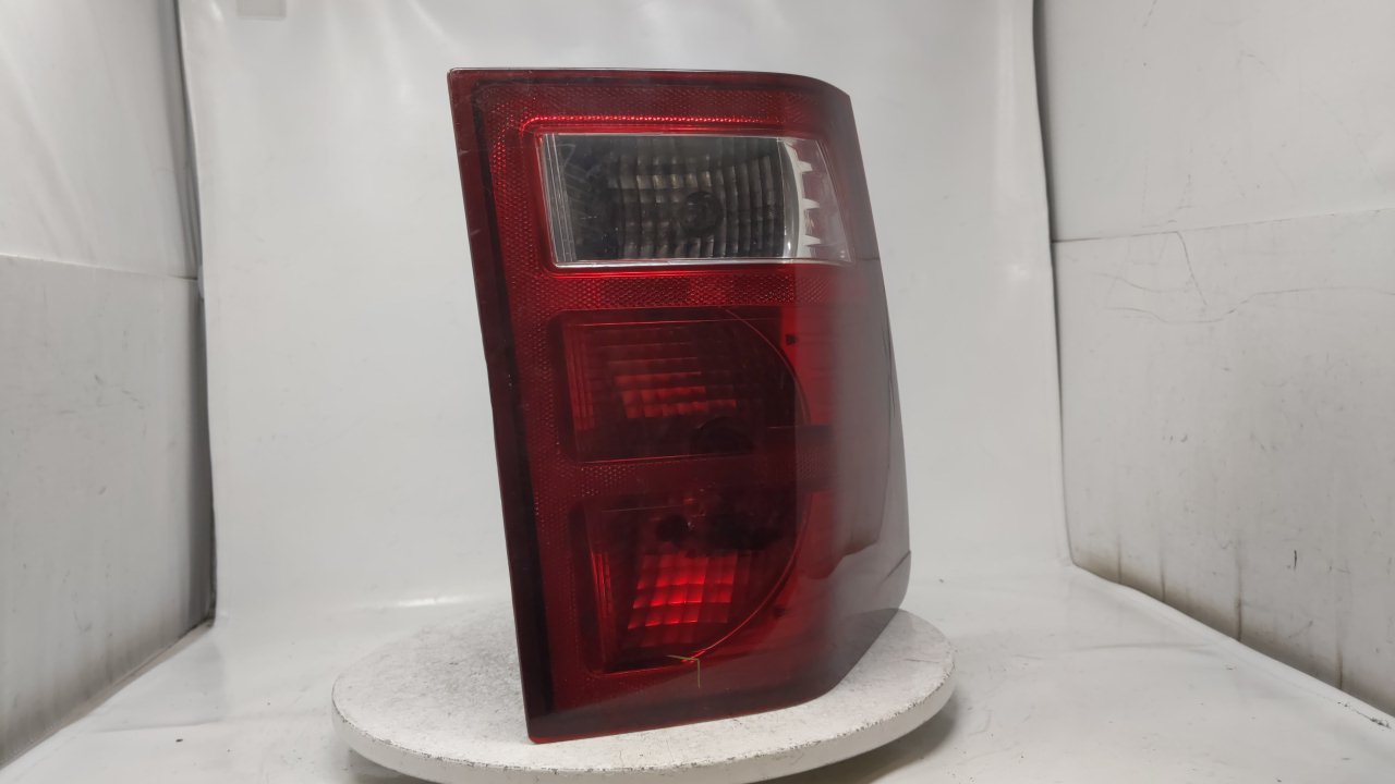 2007-2010 Jeep Grand Cherokee Tail Light Assembly Driver Left OEM Fits 2007 2008 2009 2010 OEM Used Auto Parts - Oemusedautoparts1.com