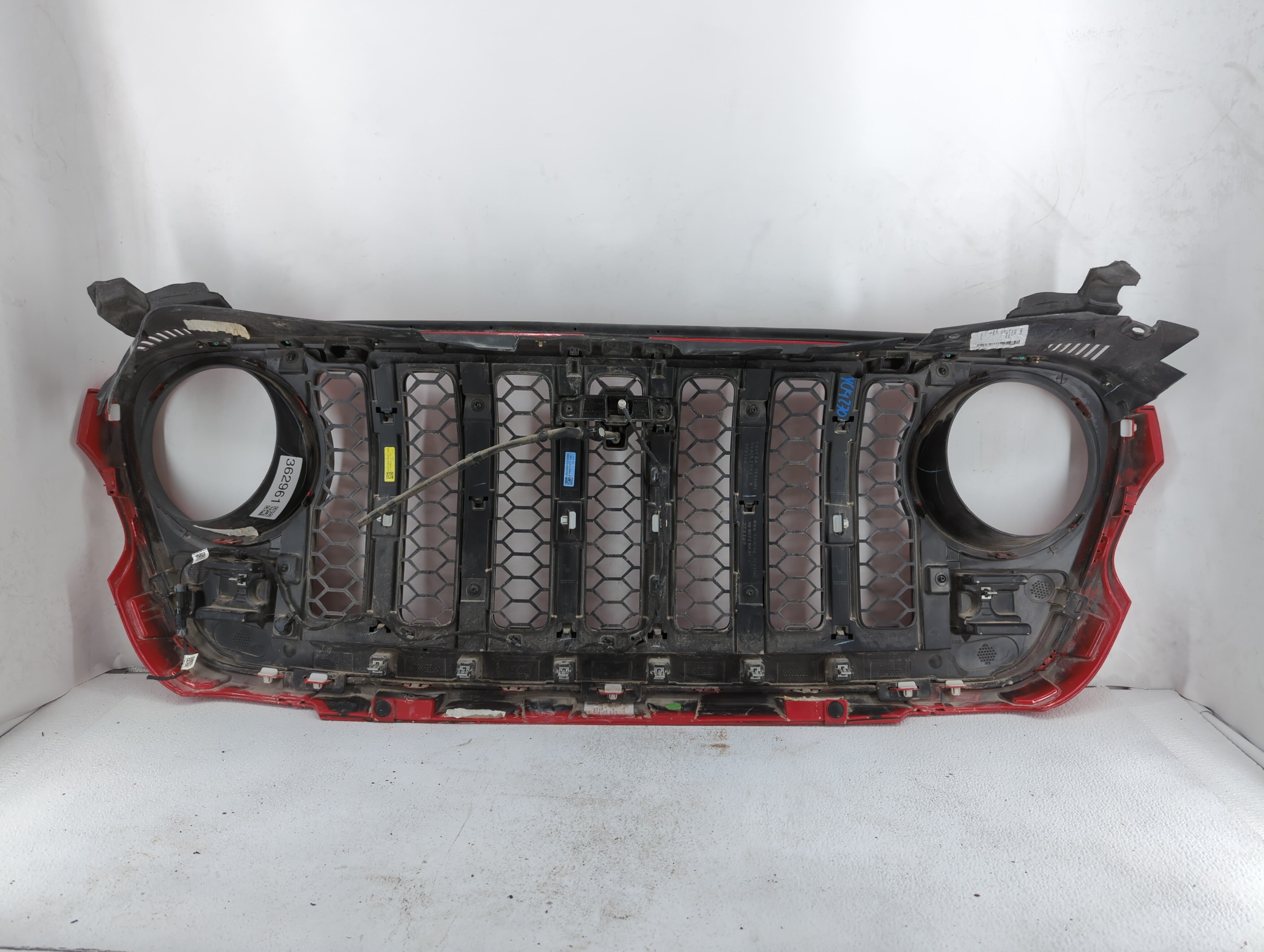 Jeep Gladiator Front Bumper Grille Cover Red - Oemusedautoparts1.com