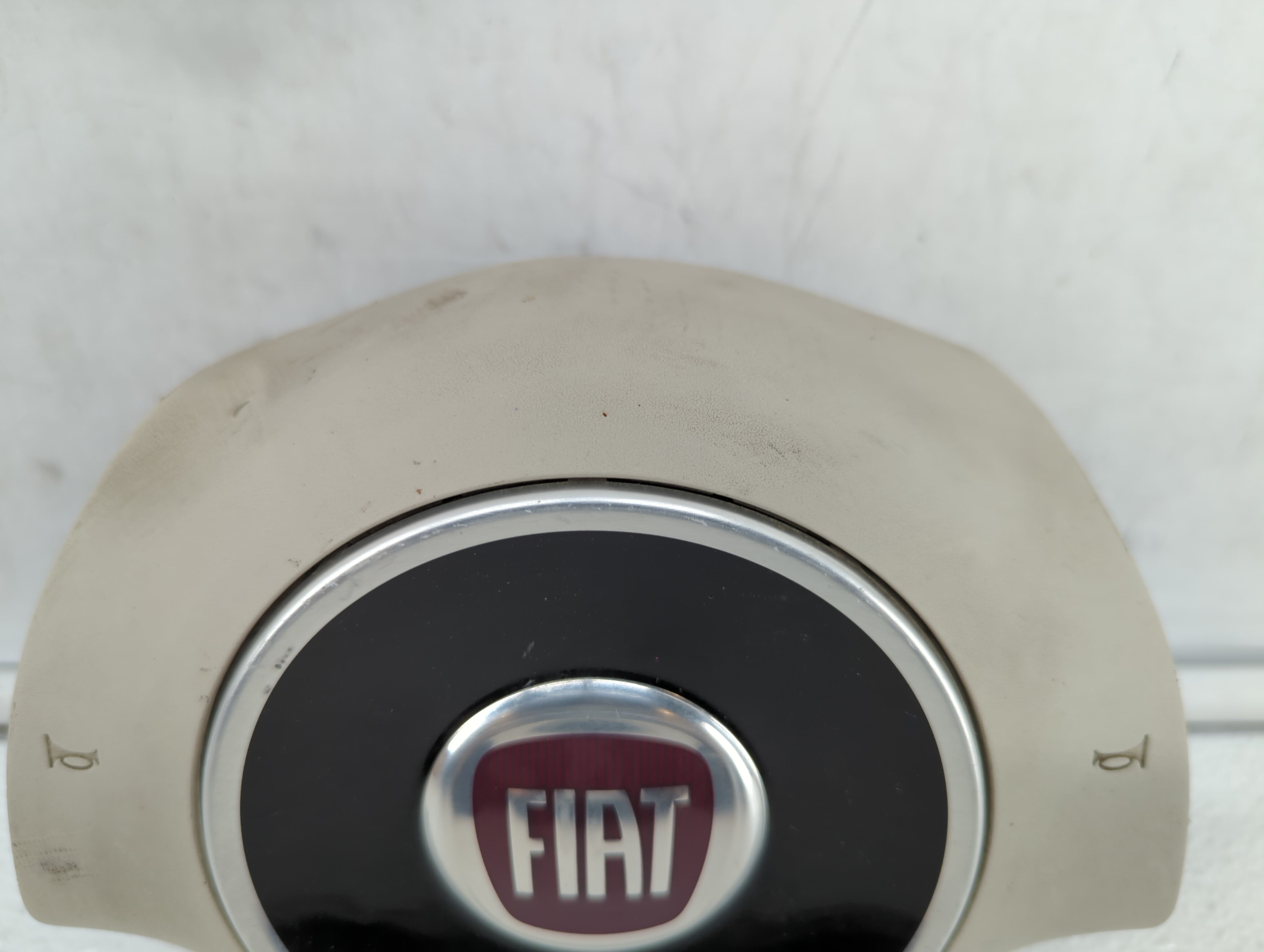2012-2017 Fiat 500 Air Bag Driver Left Steering Wheel Mounted P/N:BAM  PT1-1031 P1RU53JW4AH Fits 2012 2013 2014 2015 2016 2017 OEM Used Auto Parts
