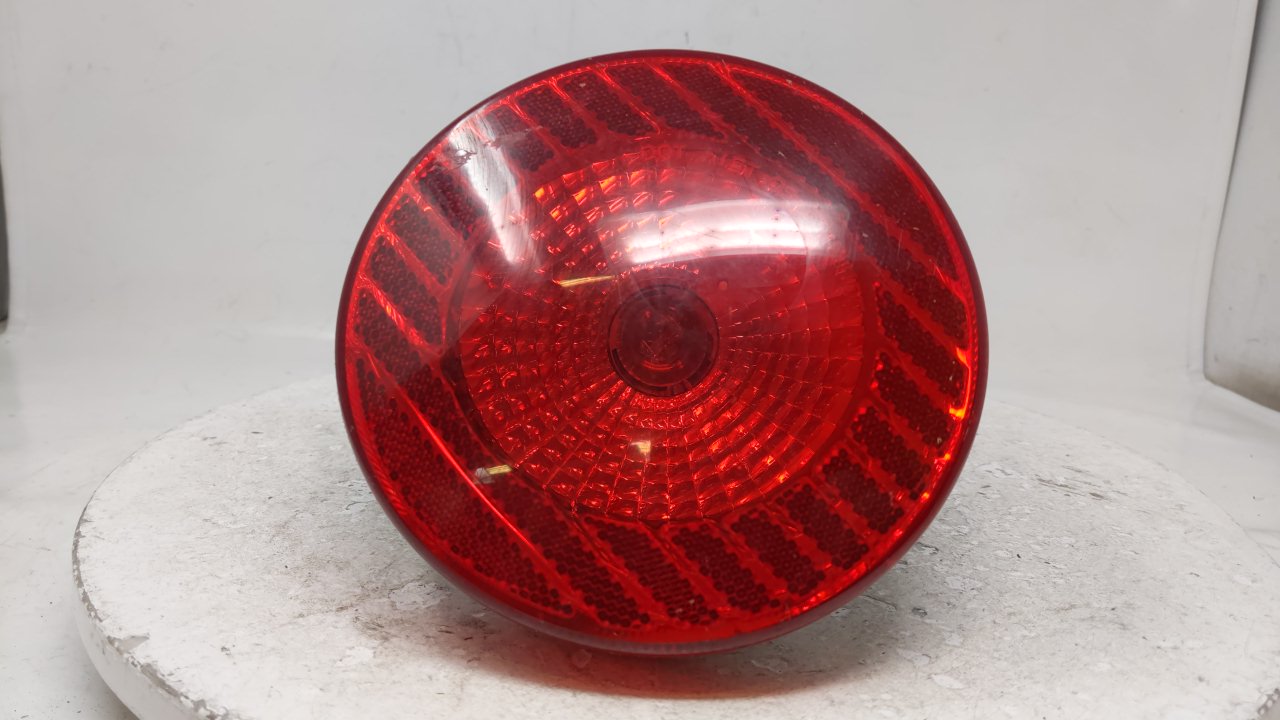 2005-2010 Chevrolet Cobalt Tail Light Assembly Driver Left OEM P/N:15797855 16532531 Fits 2005 2006 2007 2008 2009 2010 OEM Used Auto Parts - Oemusedautoparts1.com