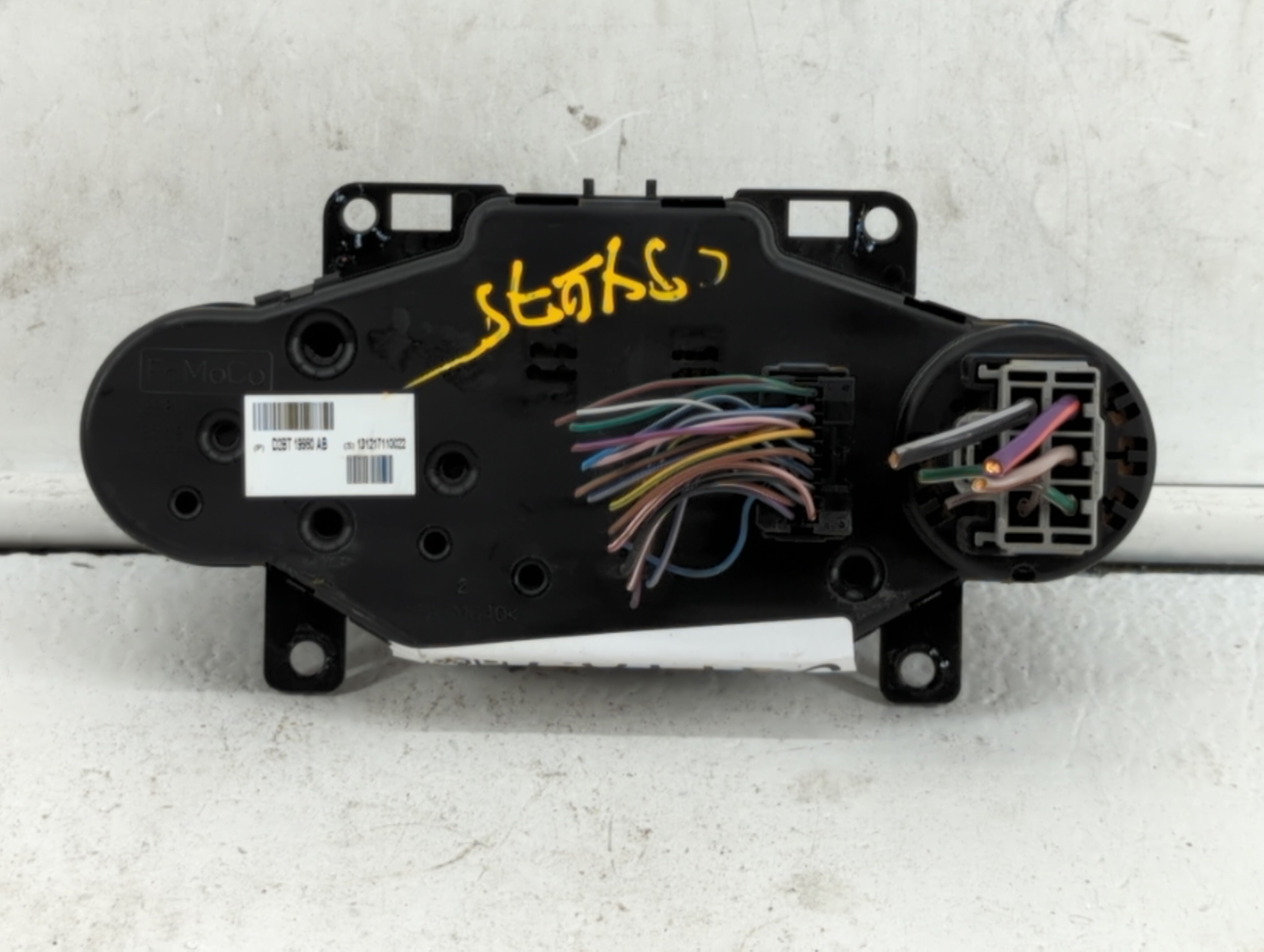 2014-2019 Ford Fiesta Climate Control Module Temperature AC/Heater Replacement P/N:D2BT 19980 AB D2BT-19980-AE Fits OEM Used Auto Parts - Oemusedautoparts1.com