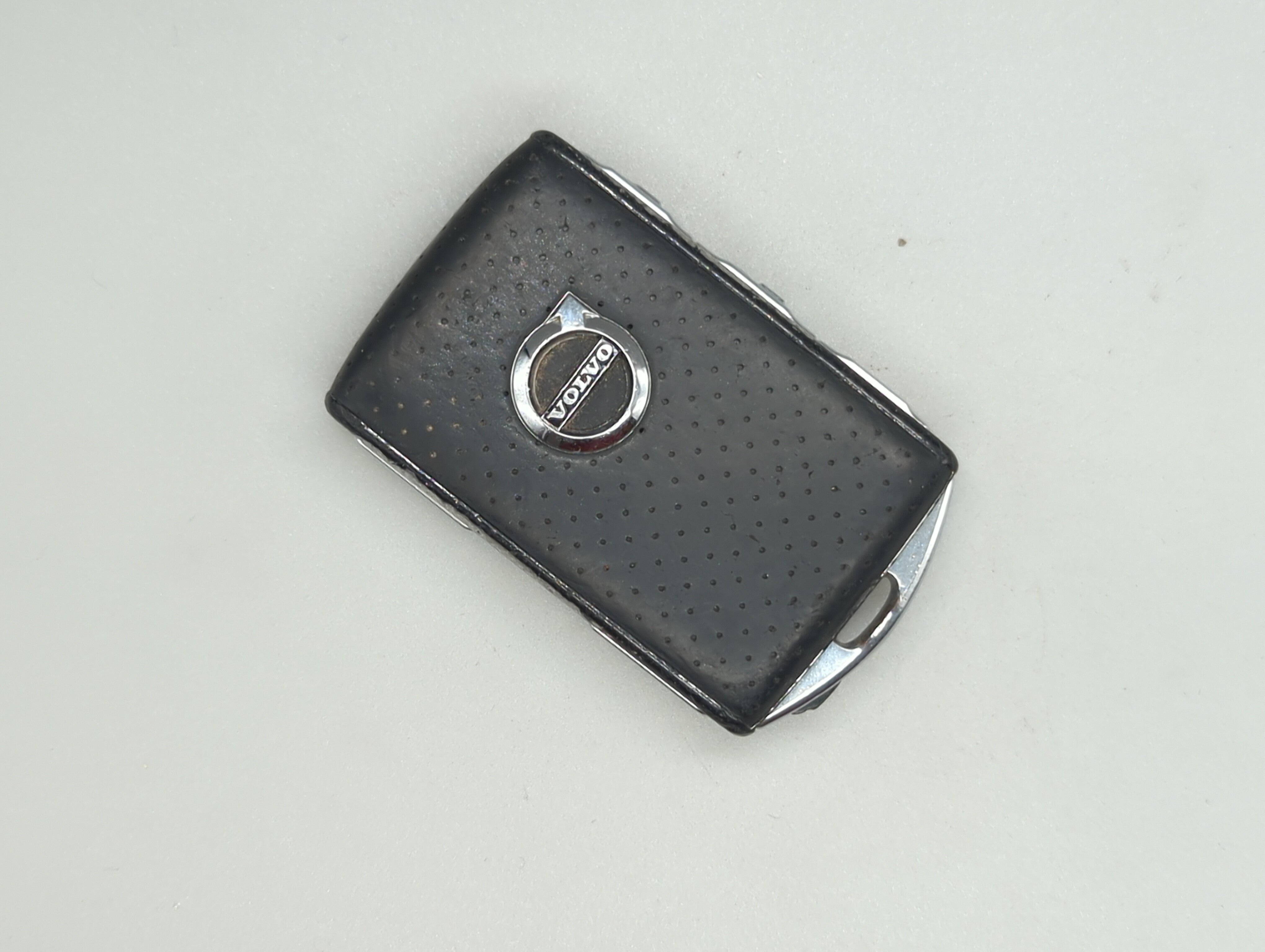 Volvo Xc60 Keyless Entry Remote Fob YG0HUF8423 31652169 4 buttons - Oemusedautoparts1.com