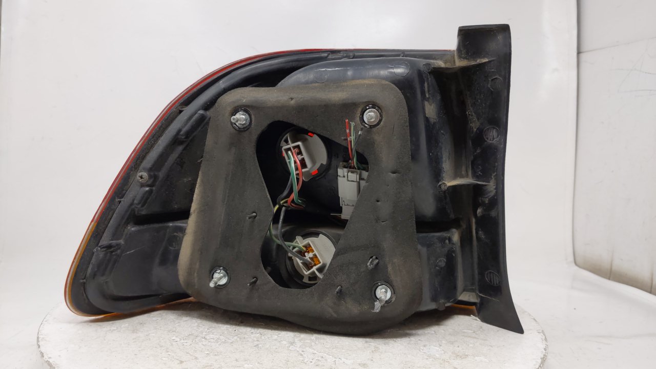 1996-1998 Honda Civic Tail Light Assembly Passenger Right OEM Fits 1996 1997 1998 OEM Used Auto Parts - Oemusedautoparts1.com