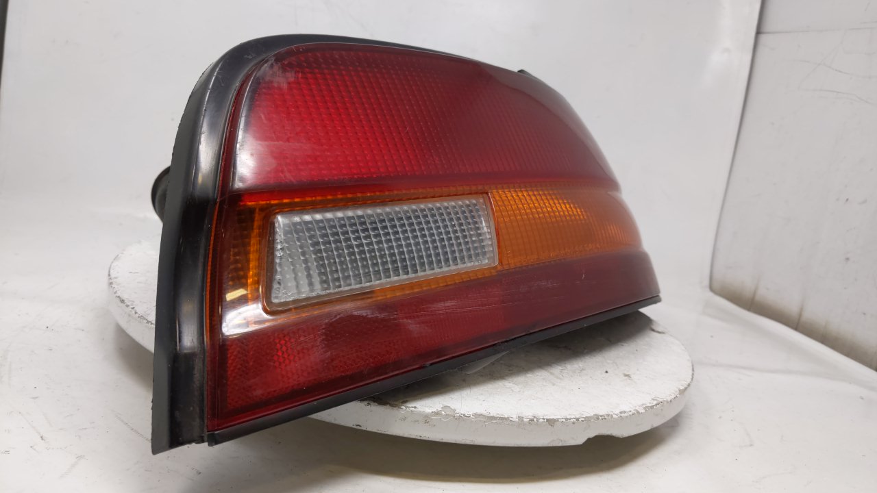 1994 Nissan Altima Tail Light Assembly Passenger Right OEM P/N:220-63361 Fits OEM Used Auto Parts - Oemusedautoparts1.com