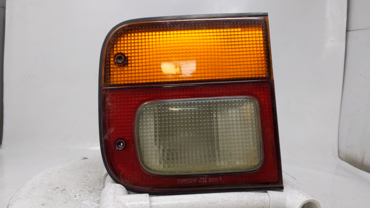 1996-1998 Mazda Mpv Tail Light Assembly Passenger Right OEM Fits 1996 1997 1998 OEM Used Auto Parts - Oemusedautoparts1.com