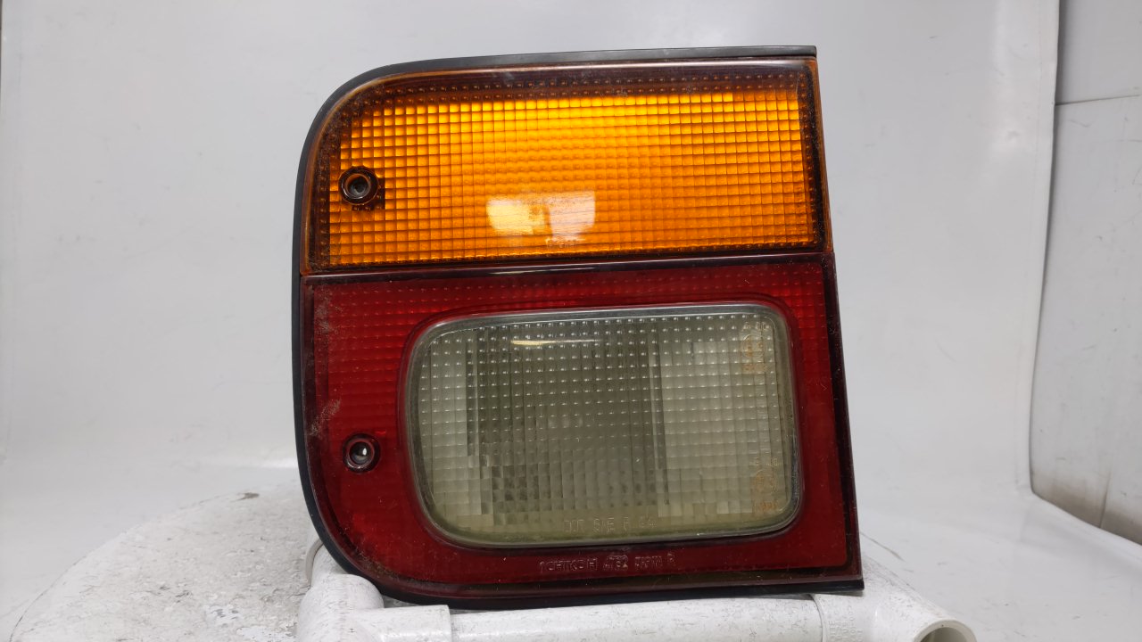 1996-1998 Mazda Mpv Tail Light Assembly Passenger Right OEM Fits 1996 1997 1998 OEM Used Auto Parts - Oemusedautoparts1.com