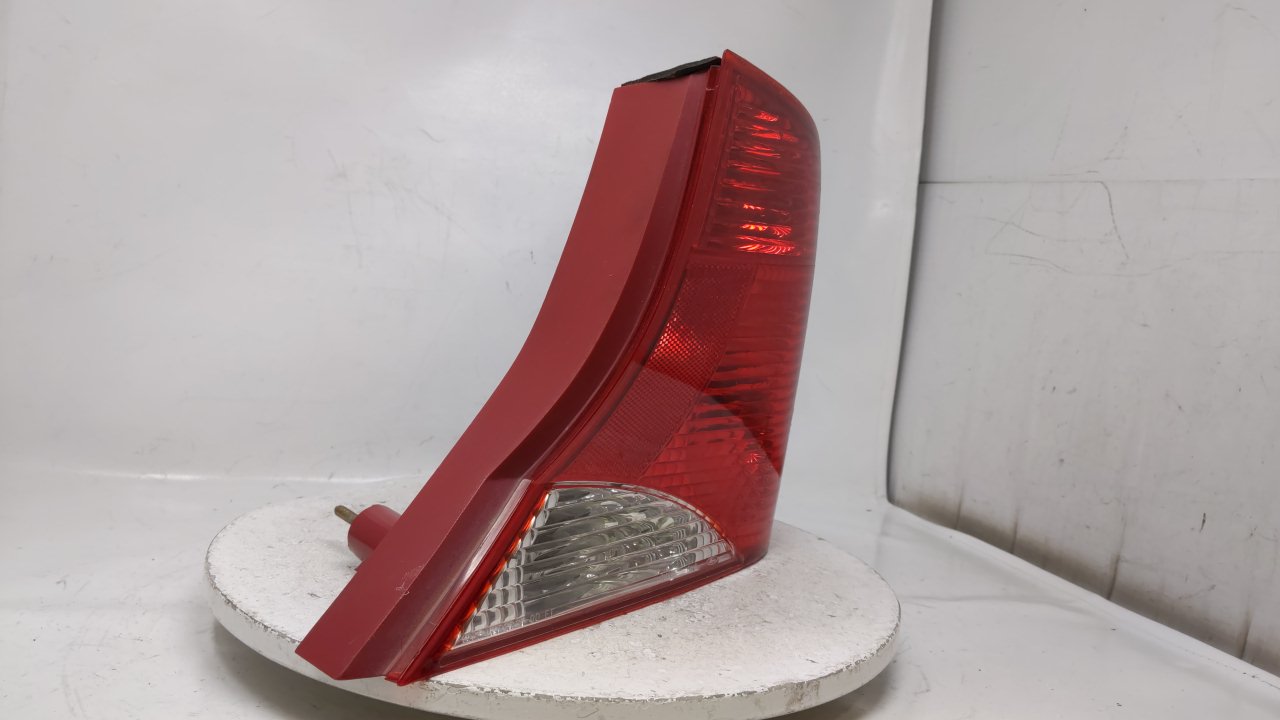 2000 Ford Focus Tail Light Assembly Passenger Right OEM Fits OEM Used Auto Parts - Oemusedautoparts1.com