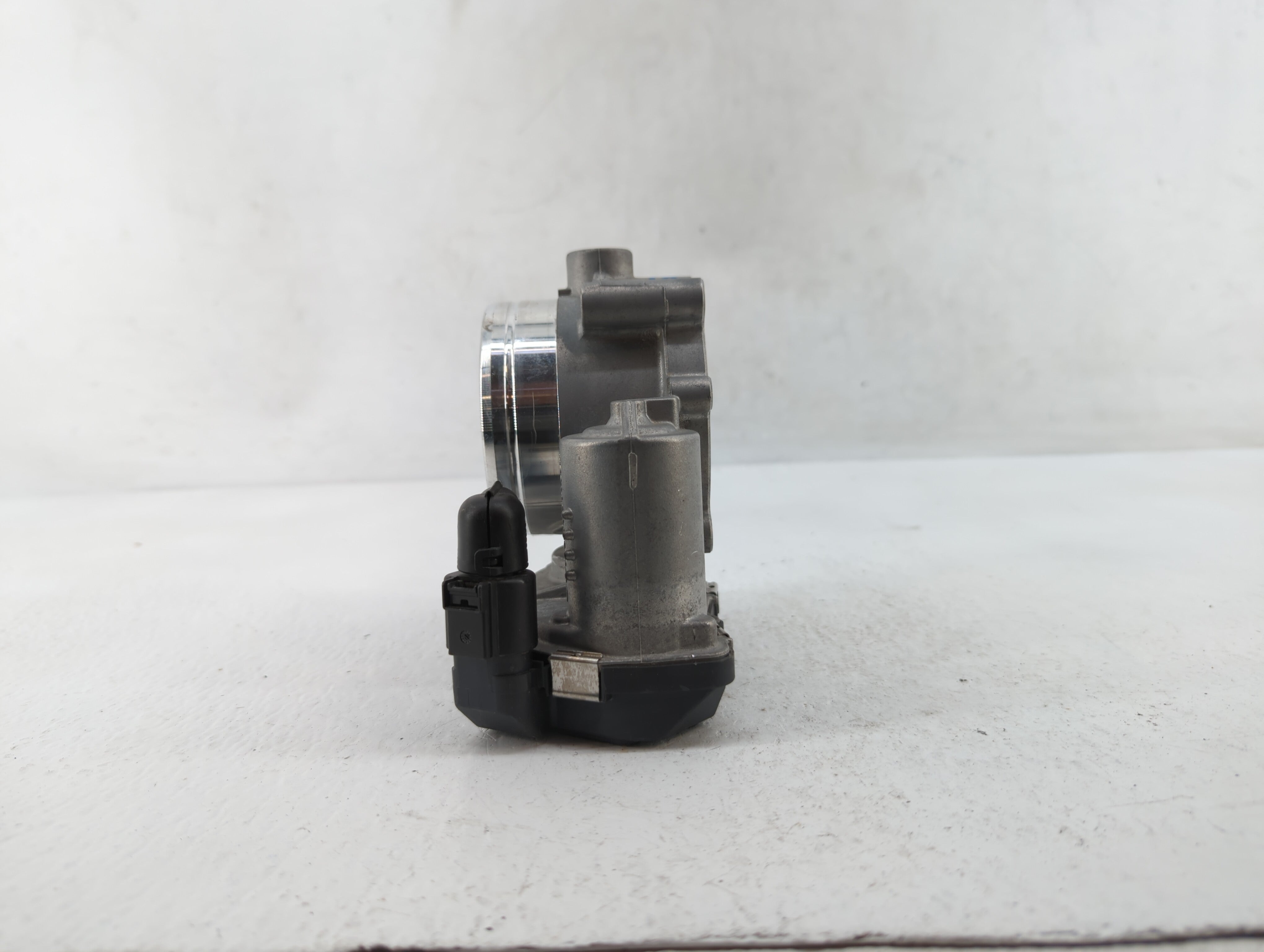 2018-2022 Volkswagen Atlas Throttle Body P/N:03H 133 062 C 03H 133 062 Fits OEM Used Auto Parts - Oemusedautoparts1.com