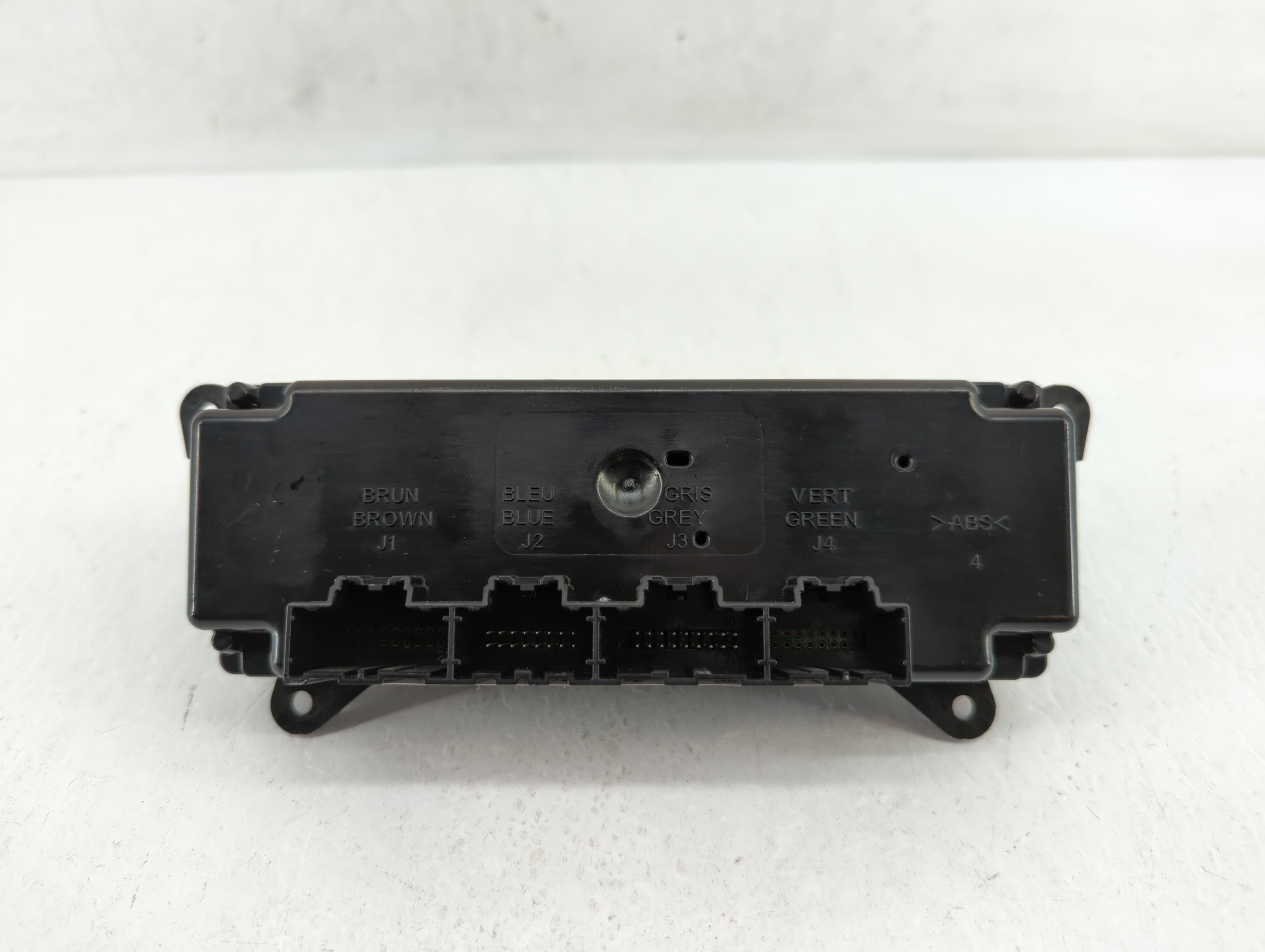 2007-2009 Chevrolet Equinox Climate Control Module Temperature AC/Heater Replacement P/N:25950961 25833287 Fits 2007 2008 2009 OEM Used Auto Parts - Oemusedautoparts1.com