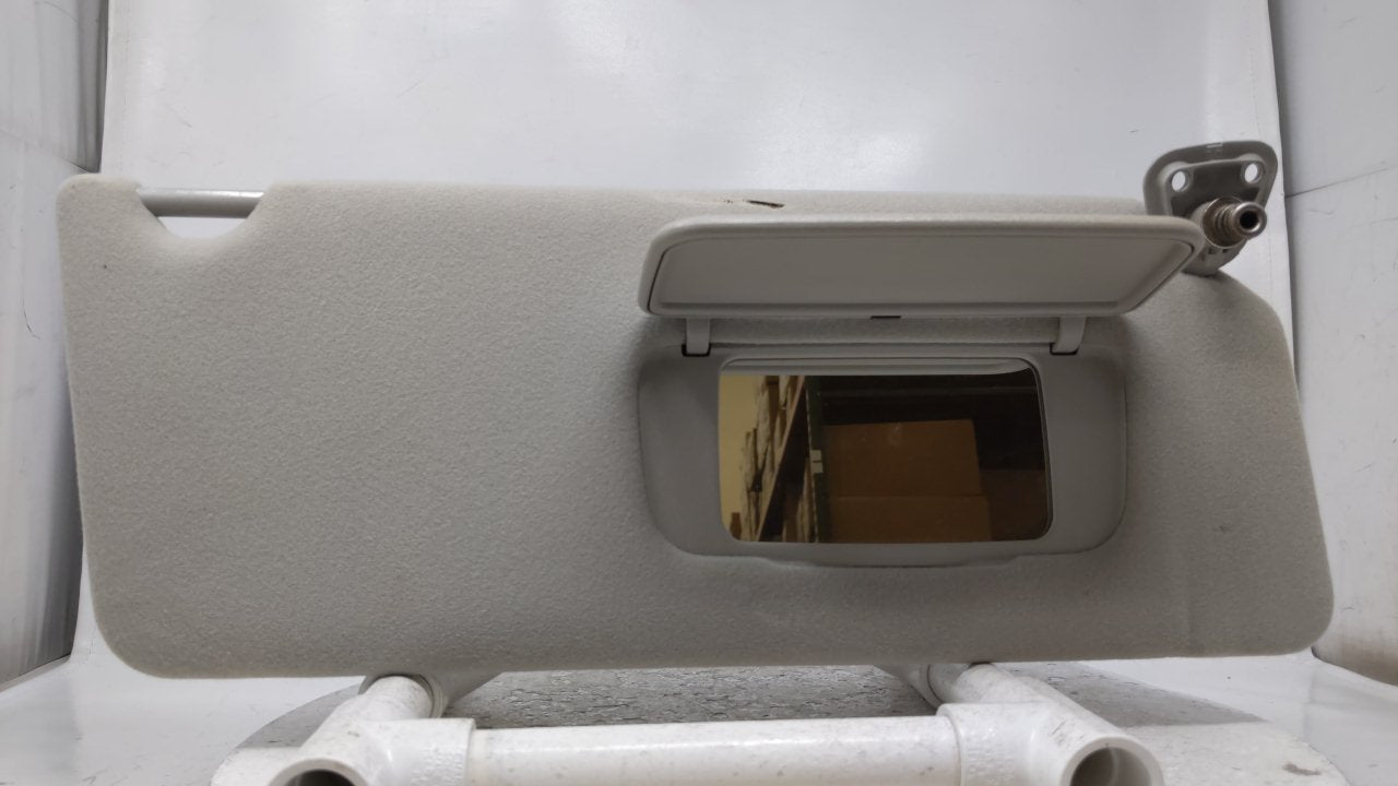 2002 Toyota Camry Sun Visor Shade Replacement Passenger Right Mirror Fits OEM Used Auto Parts - Oemusedautoparts1.com