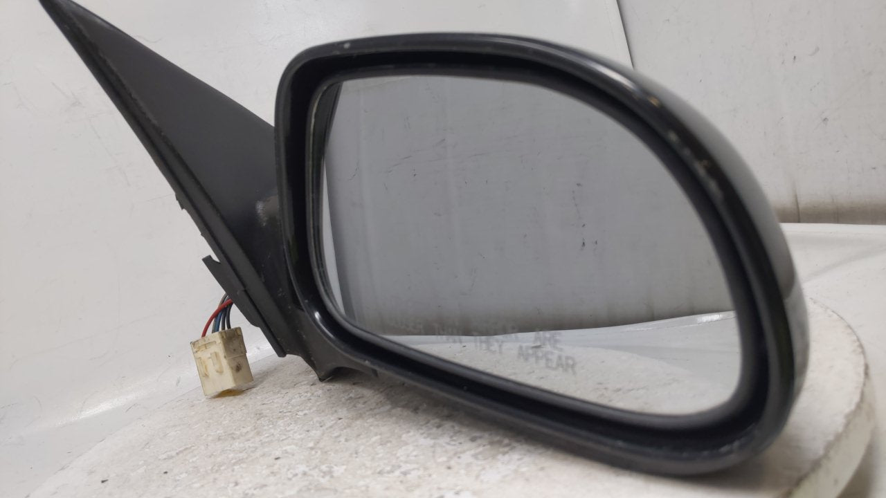 2004-2008 Suzuki Forenza Side Mirror Replacement Passenger Right View Door Mirror Fits 2004 2005 2006 2007 2008 OEM Used Auto Parts - Oemusedautoparts1.com