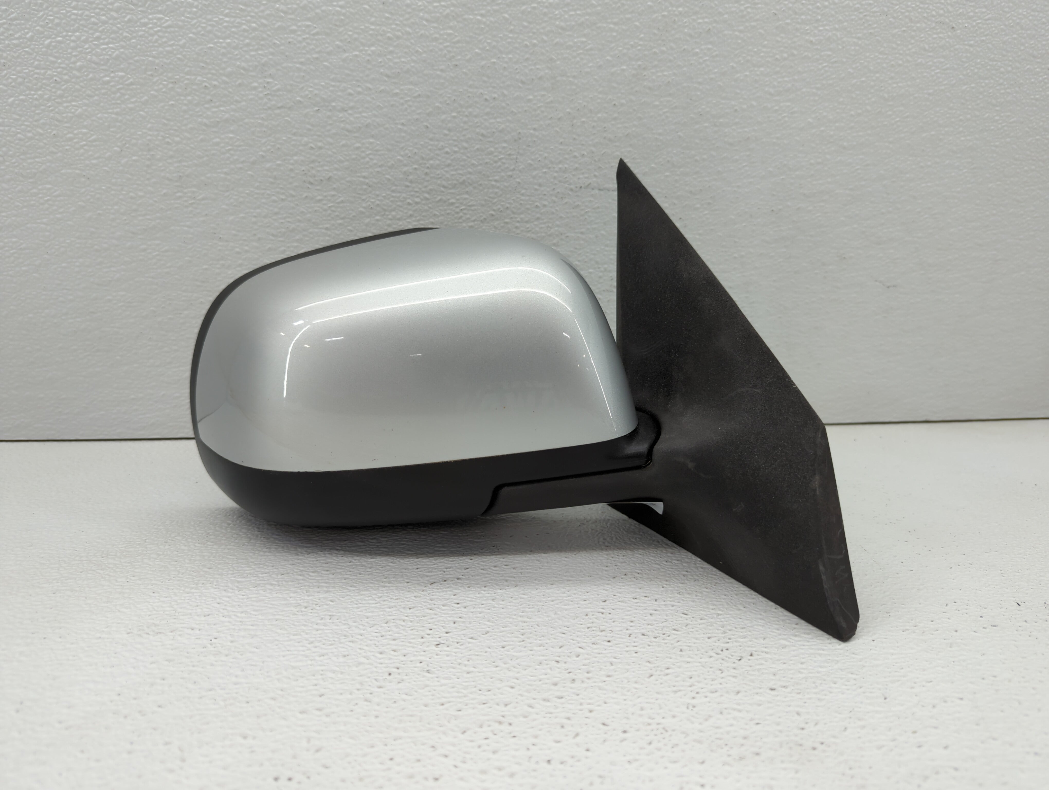 2012-2014 Nissan Versa Side Mirror Replacement Passenger Right View Door Mirror Fits 2012 2013 2014 OEM Used Auto Parts - Oemusedautoparts1.com