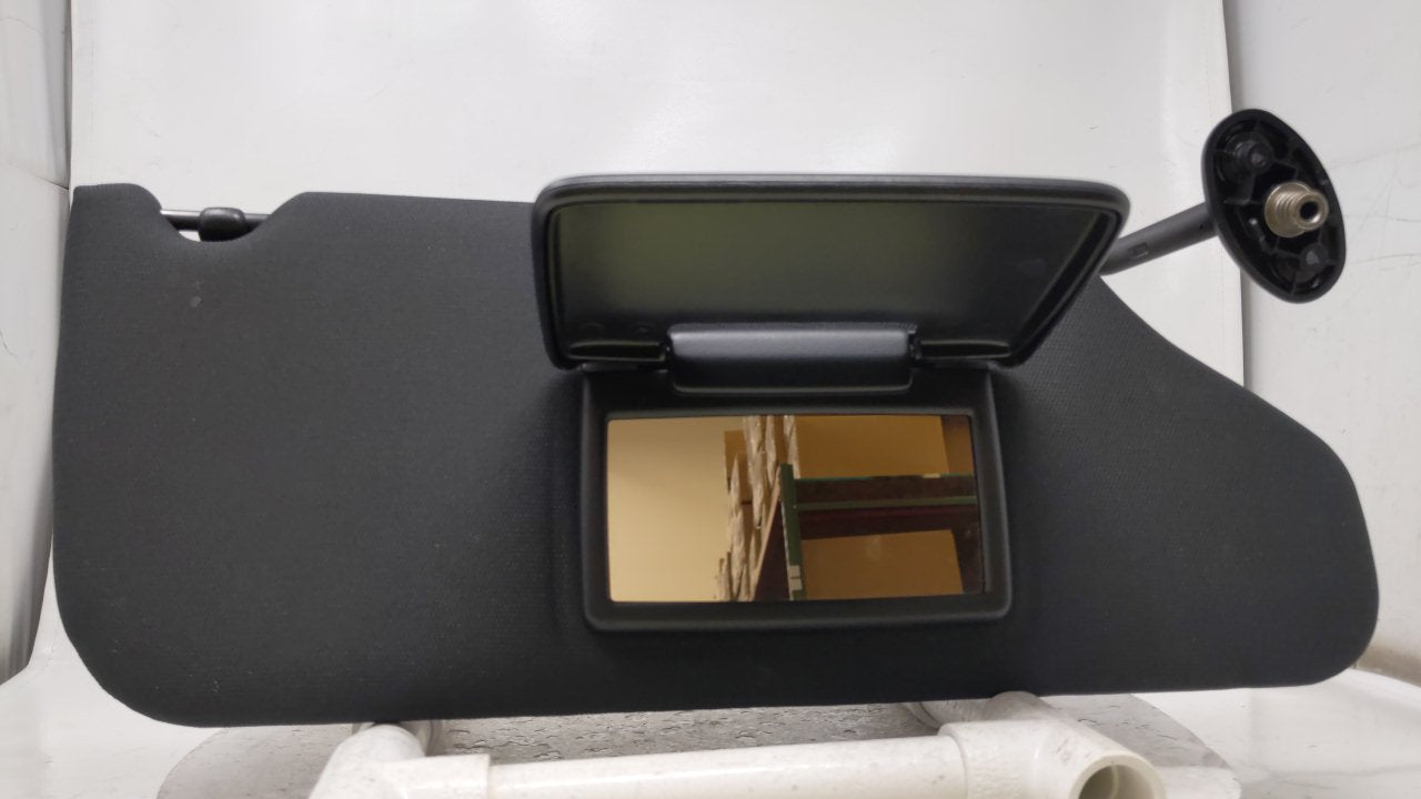 2011 Dodge Avenger Sun Visor Shade Replacement Passenger Right Mirror Fits OEM Used Auto Parts - Oemusedautoparts1.com