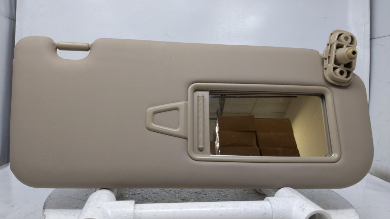 2011 Kia Sorento Sun Visor Shade Replacement Passenger Right Mirror Fits OEM Used Auto Parts - Oemusedautoparts1.com