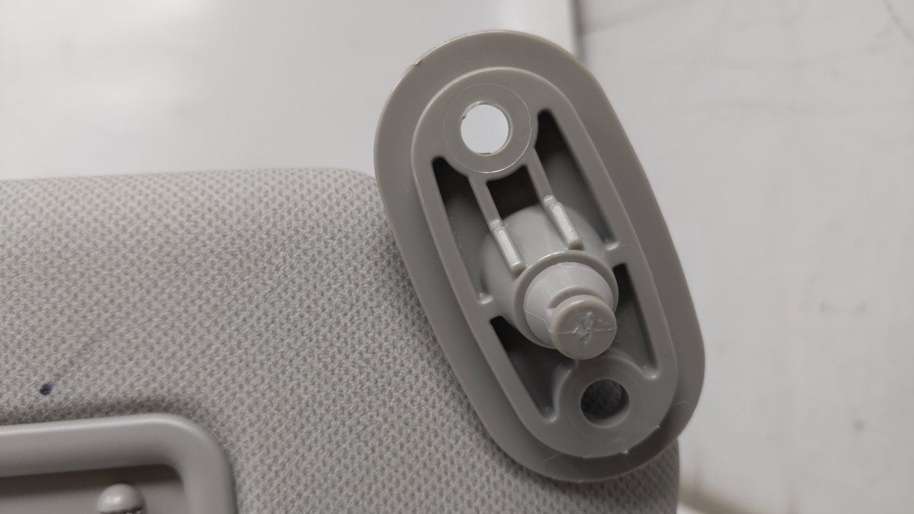 2014 Kia Forte Sun Visor Shade Replacement Passenger Right Mirror Fits OEM Used Auto Parts - Oemusedautoparts1.com