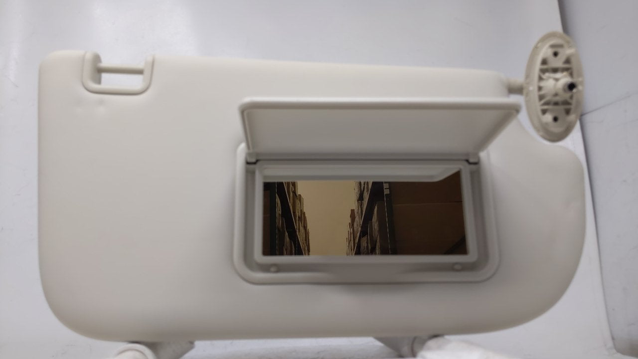 2013 Ford Escape Sun Visor Shade Replacement Passenger Right Mirror Fits OEM Used Auto Parts - Oemusedautoparts1.com