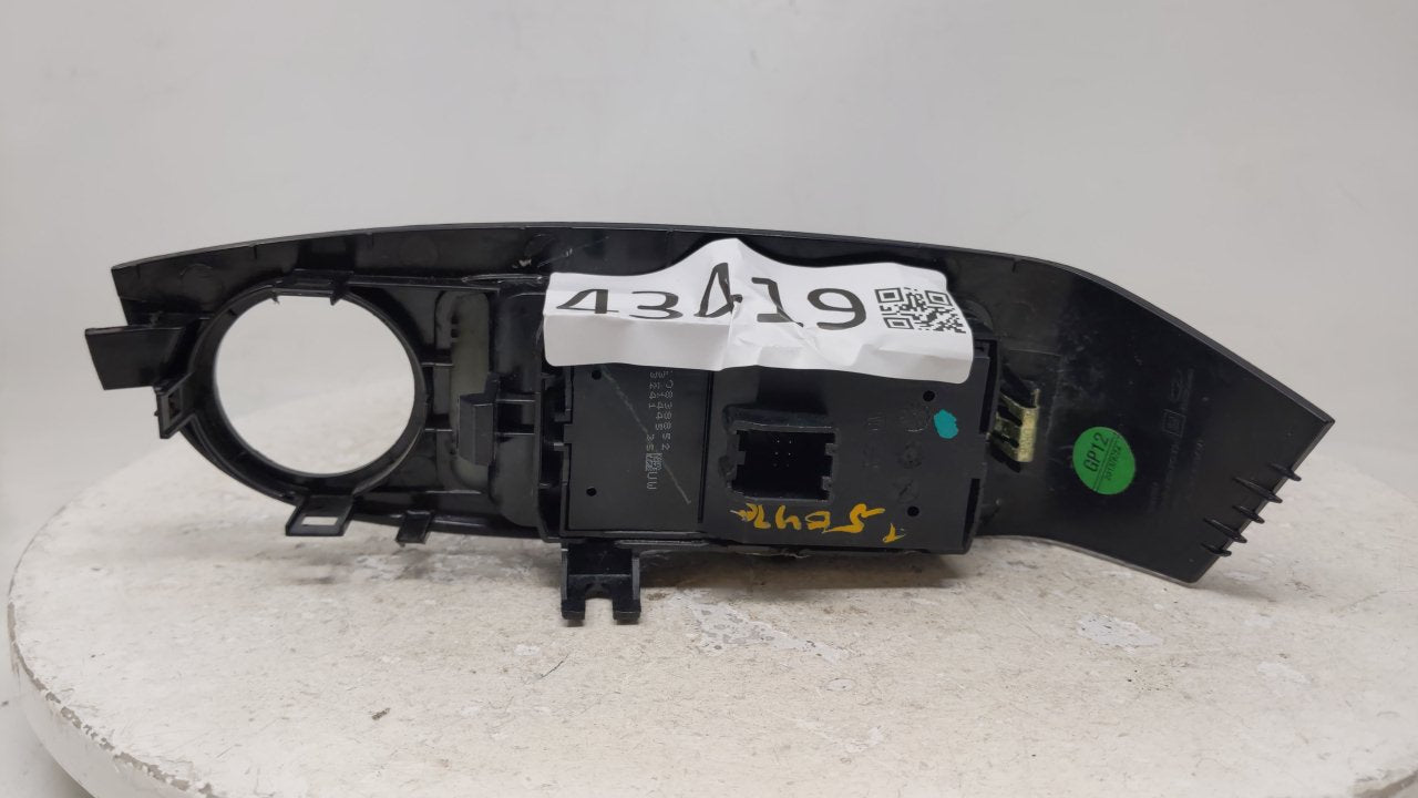 2012 Chevrolet Orlando Master Power Window Switch Replacement Driver Side Left Fits OEM Used Auto Parts - Oemusedautoparts1.com