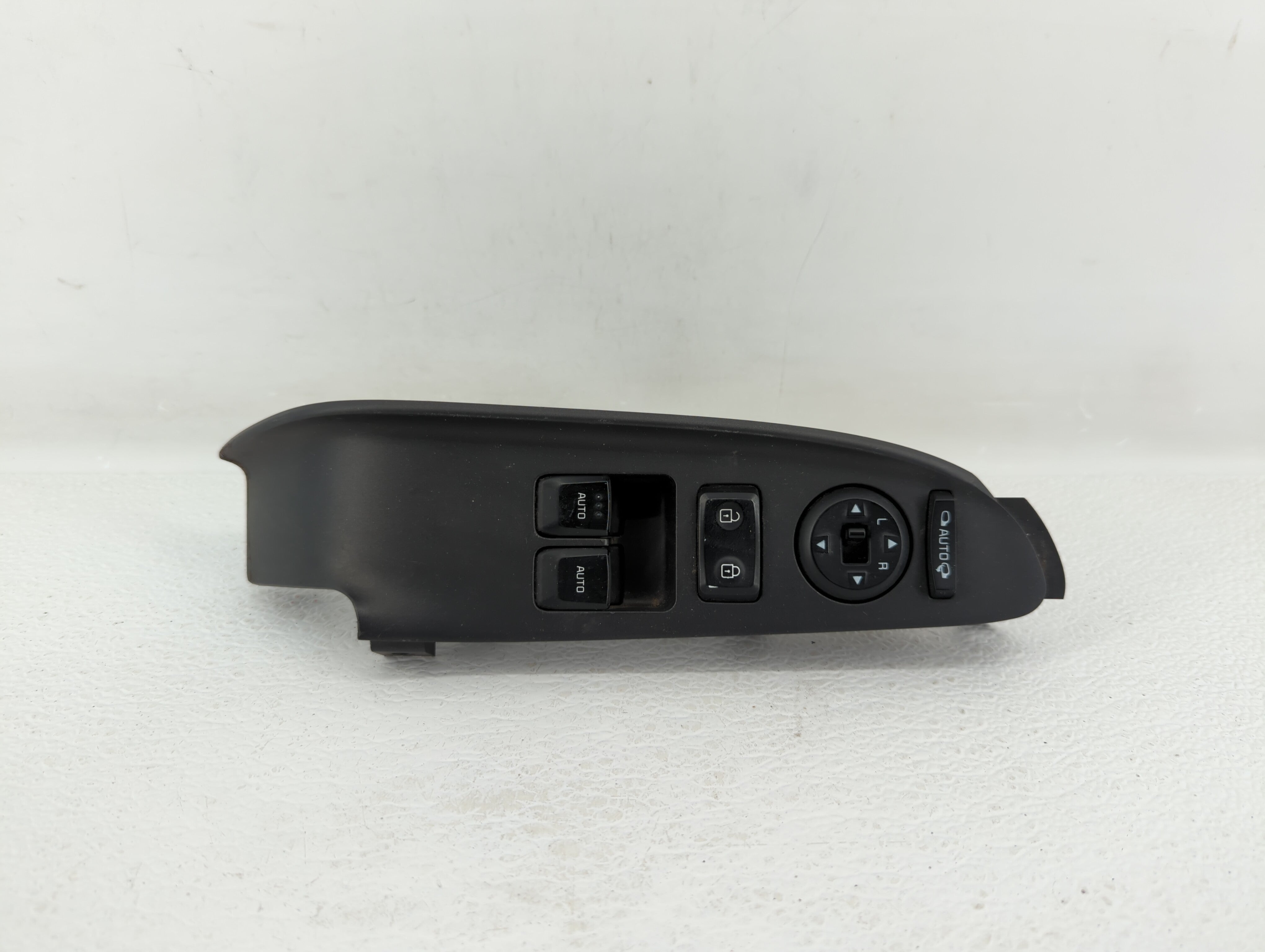 2014-2016 Kia Forte Master Power Window Switch Replacement Driver Side Left P/N:93570-A7530 Fits 2014 2015 2016 OEM Used Auto Parts - Oemusedautoparts1.com