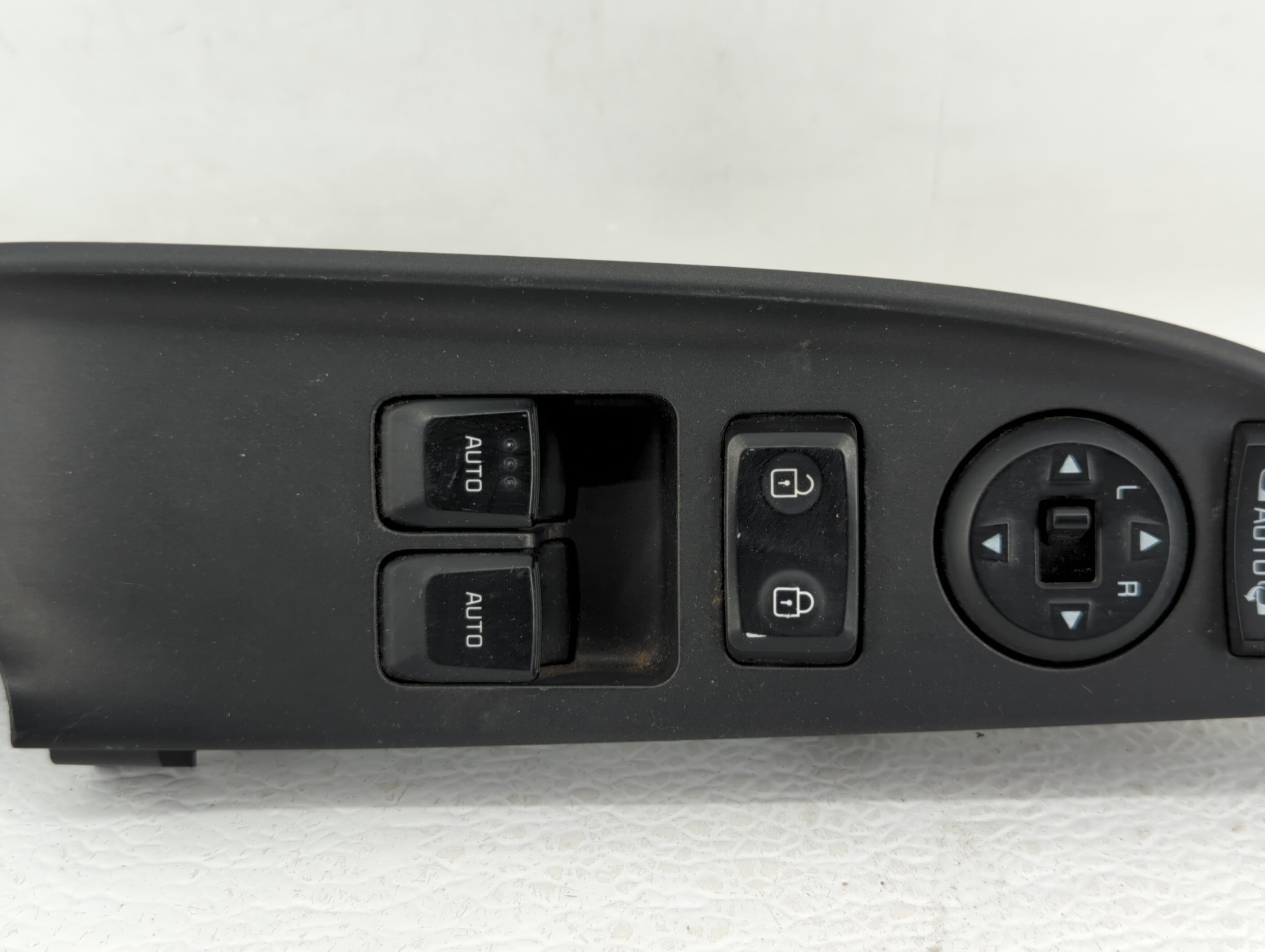 2014-2016 Kia Forte Master Power Window Switch Replacement Driver Side Left P/N:93570-A7530 Fits 2014 2015 2016 OEM Used Auto Parts - Oemusedautoparts1.com