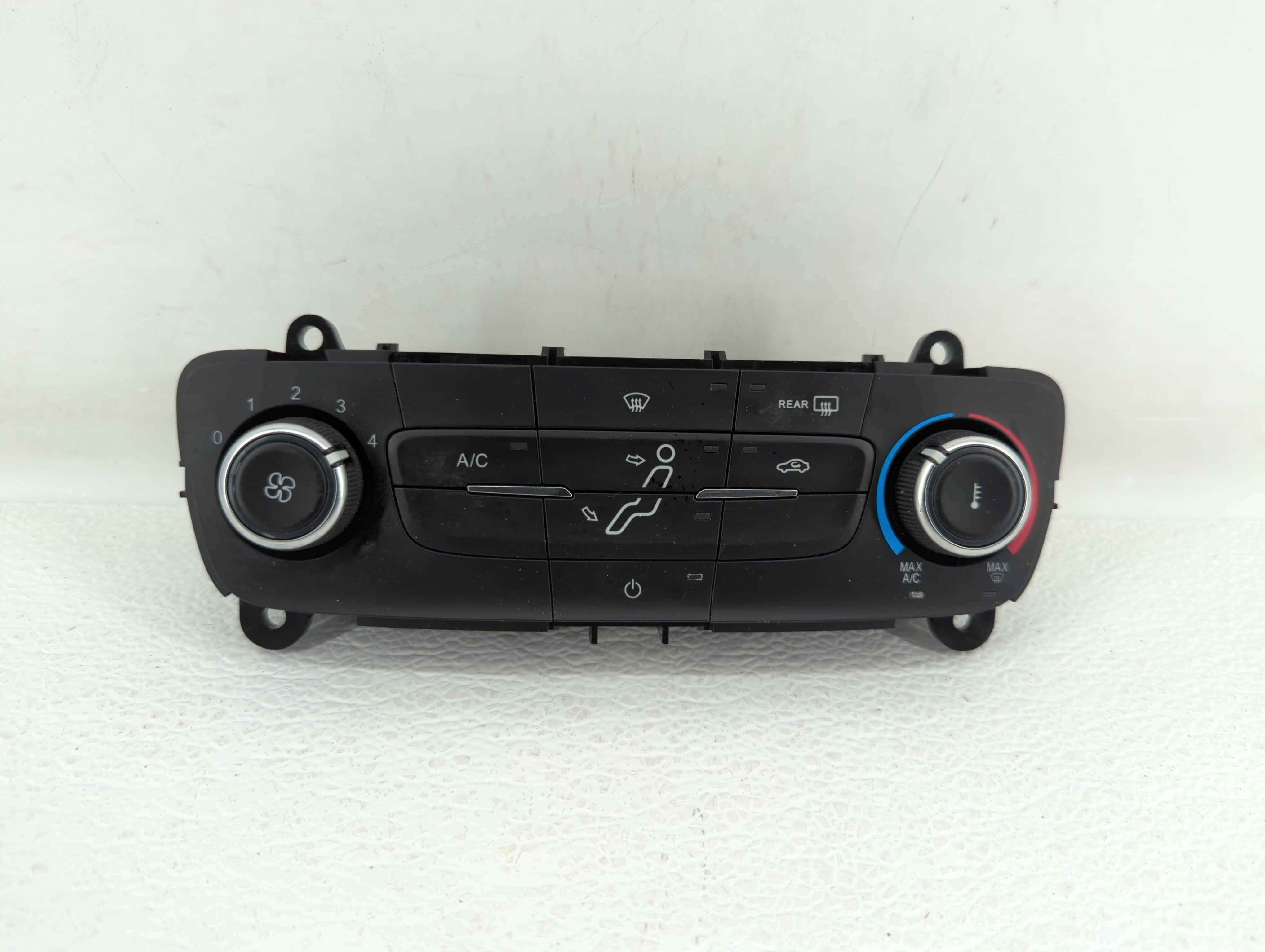 2015-2018 Ford Focus Climate Control Module Temperature AC/Heater Replacement P/N:F1ET-19980-JG F1ET-19980-JJ Fits OEM Used Auto Parts - Oemusedautoparts1.com