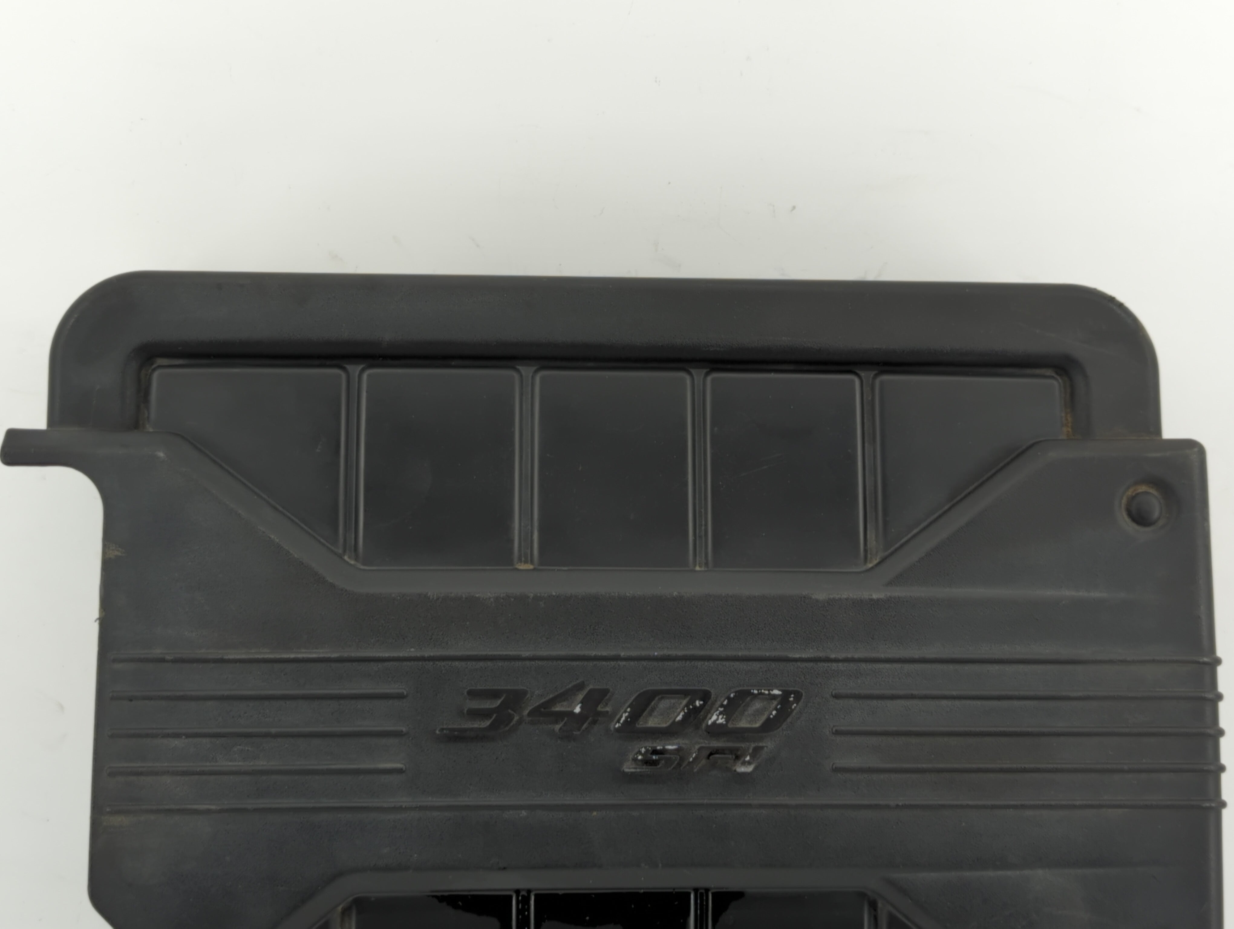 2005 Chevrolet Equinox Engine Cover - Oemusedautoparts1.com