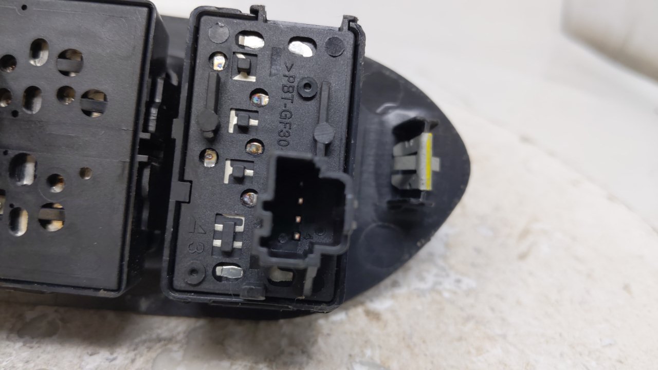 2008 Ford Sable Master Power Window Switch Replacement Driver Side Left Fits OEM Used Auto Parts - Oemusedautoparts1.com